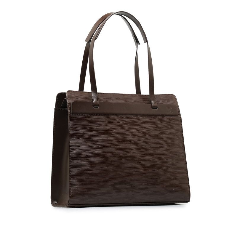 Louis Vuitton Louis Vuitton Louis Vuitton Epi Croisette PM Leather Handbag M5249D Leather Handbag M5249D in Very Good Condition Size ONE SIZE - 2 Thumbnail