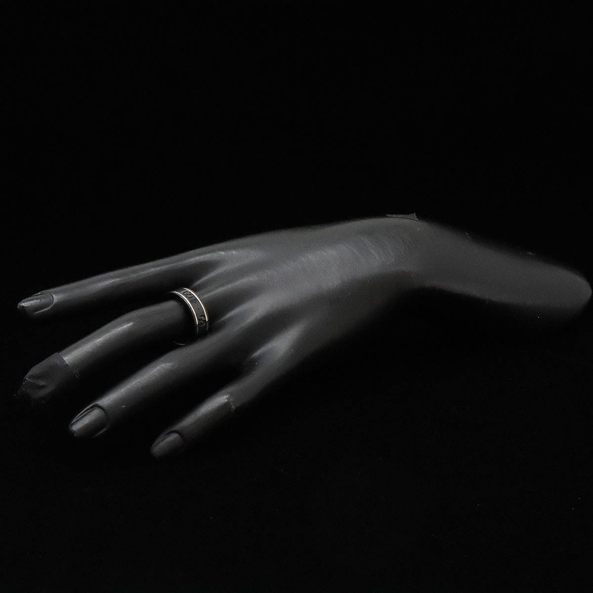Gucci Gucci Gucci Icon Ring Synthetic Corundum K18WG Metal Ring 225985 in Pristine Condition Size ONE SIZE - 7 Thumbnail
