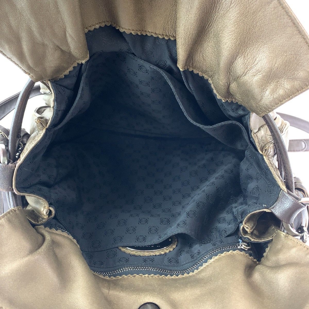 Loewe Loewe Loewe Leather Flamenco Anagram Shoulder Bag Leather Crossbody Bag Size ONE SIZE - 9 Thumbnail