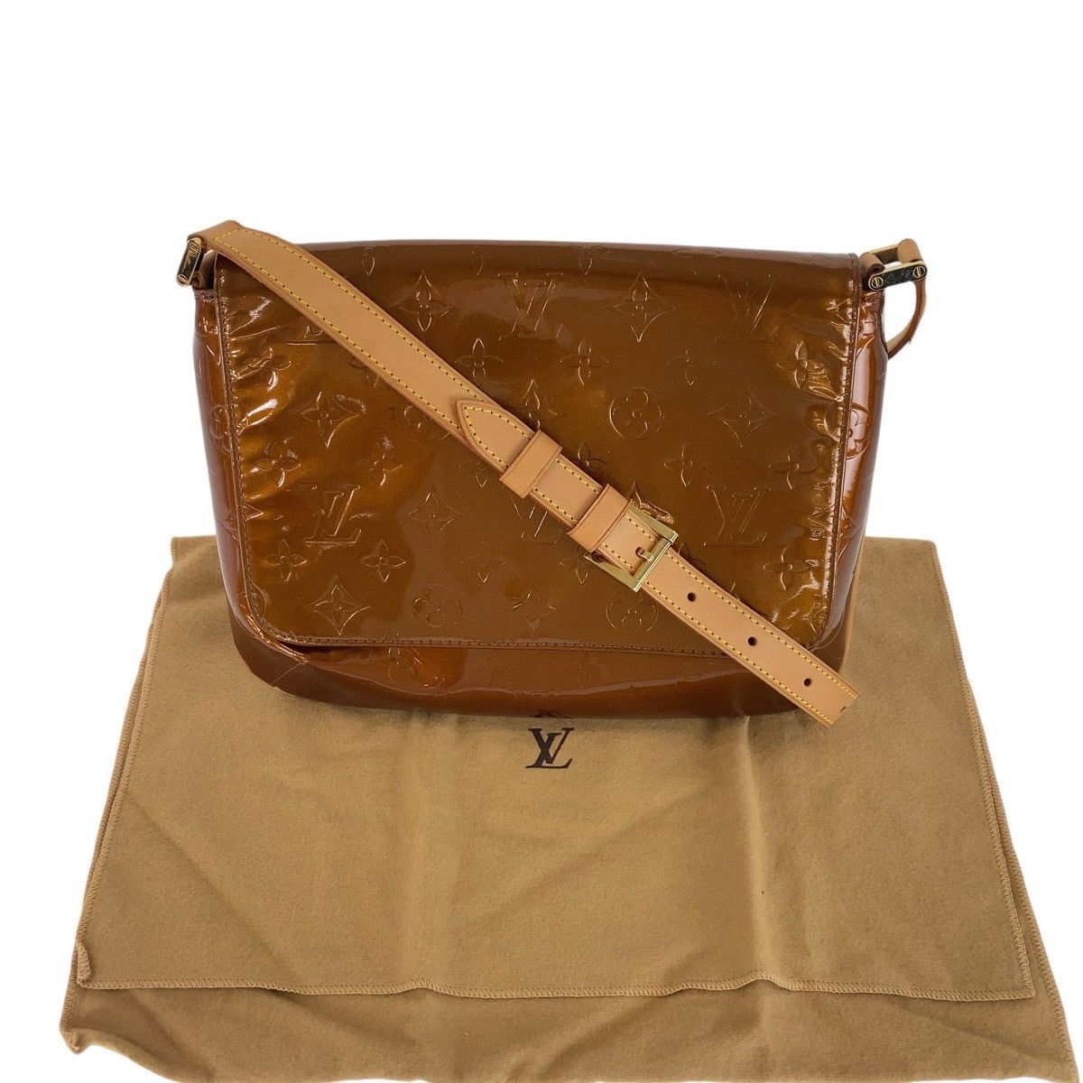Louis Vuitton Louis Vuitton Louis Vuitton Vernis Thompson Street Shoulder Bag Leather Crossbody Bag M91124 in Very Good Condition Size ONE SIZE - 10 Thumbnail