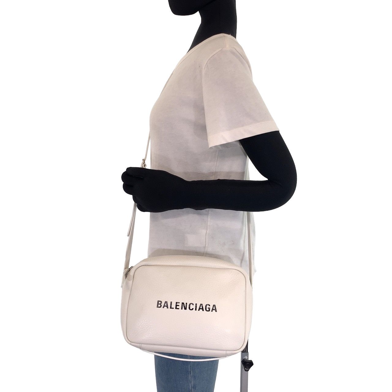 Balenciaga Balenciaga Balenciaga Everyday Leather Shoulder Bag Leather Crossbody Bag 402295 in Great Condition Size ONE SIZE - 3 Thumbnail
