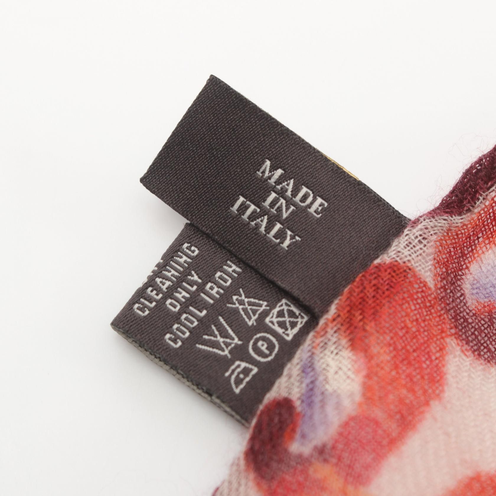 Loro Piana Loro Piana Floral Silk Shawl Canvas Shawl in Good Condition Size ONE SIZE - 3 Thumbnail