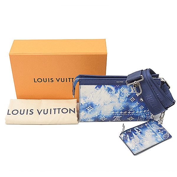 Louis Vuitton Louis Vuitton Louis Vuitton Gaston Wearable Wallet Blue Canvas Shoulder Bag M81431 in Great Condition Size ONE SIZE - 10 Thumbnail
