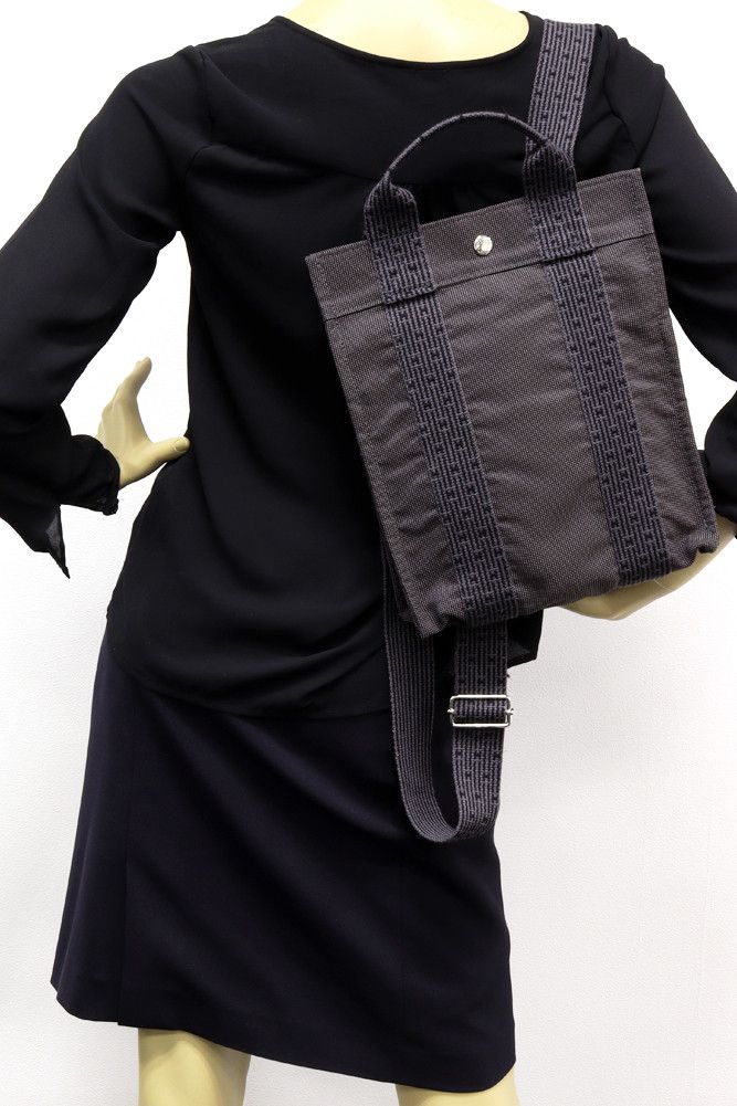 Hermes Hermes Hermes Canvas Backpack Grey Canvas Backpack 2403196 in Great Condition Size ONE SIZE - 2 Thumbnail