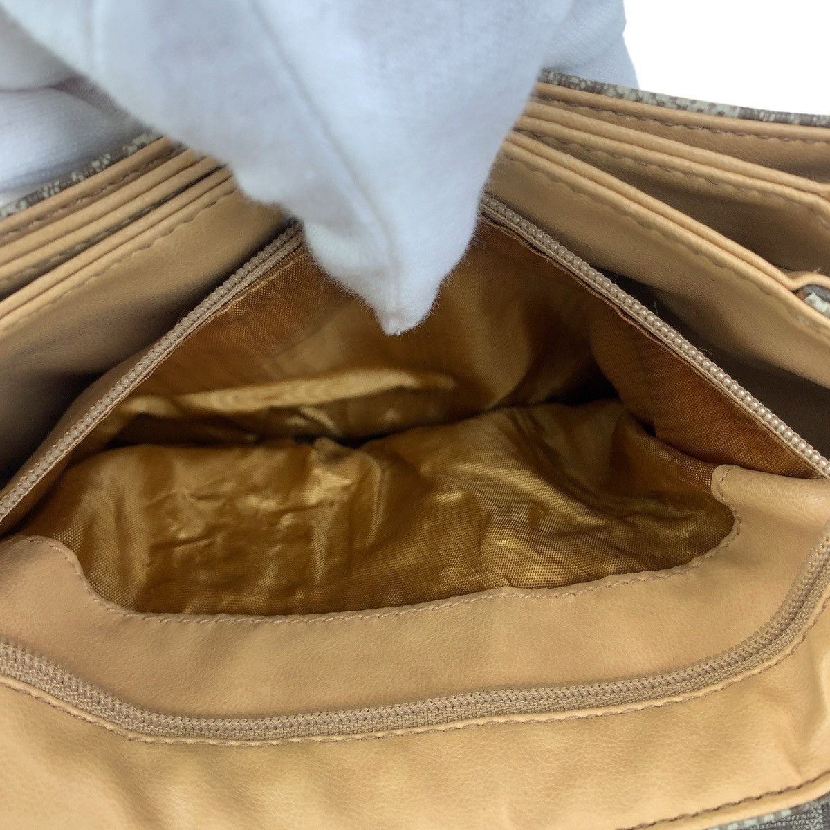 Gucci Gucci Gucci Vintage PVC Shoulder Bag Beige Brown Canvas Crossbody Bag 001.113.6862 in Very Good Condition Size ONE SIZE - 8 Thumbnail