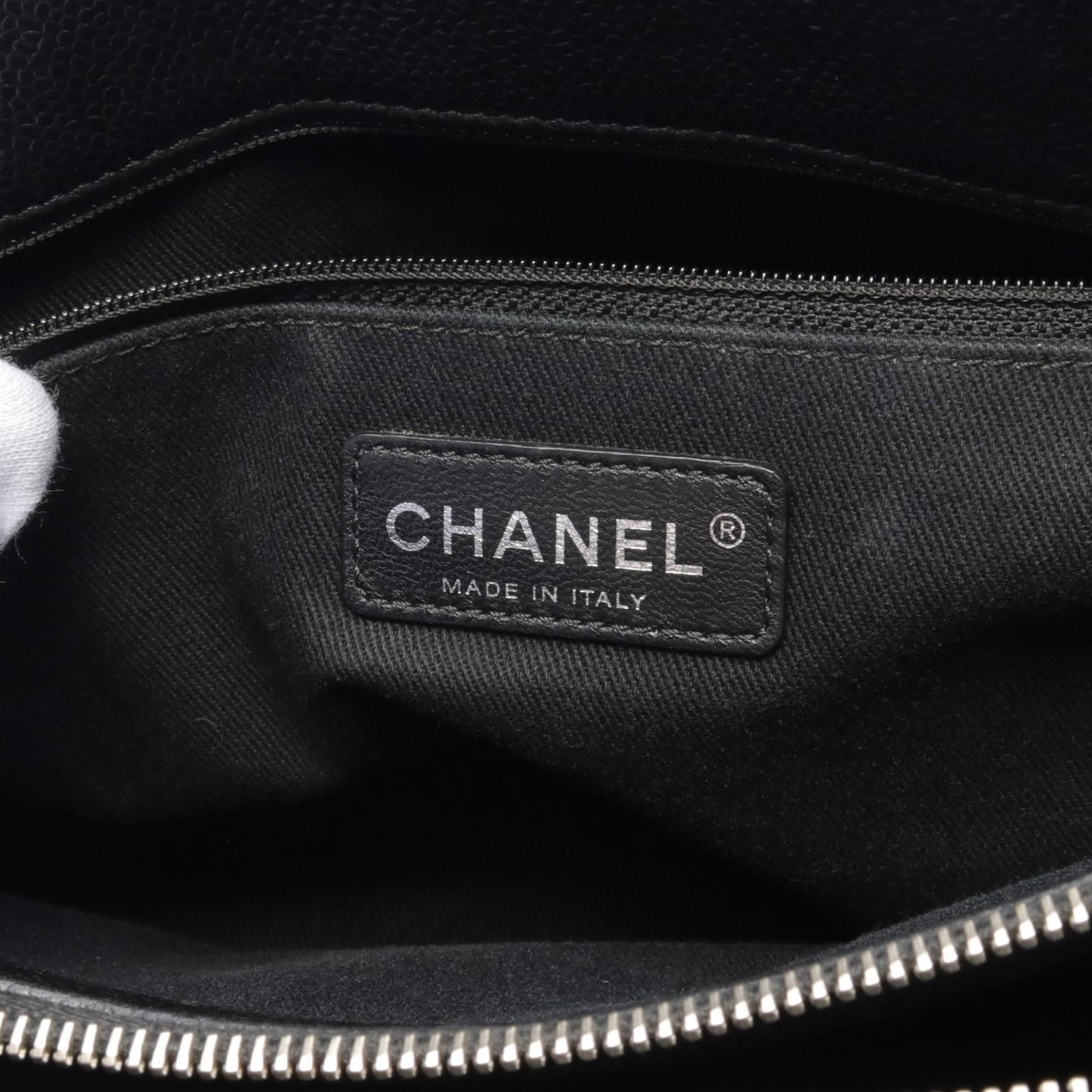 Chanel Chanel CC Caviar Timeless Tote Leather Tote Bag A67294 in Very Good Condition Size ONE SIZE - 4 Thumbnail