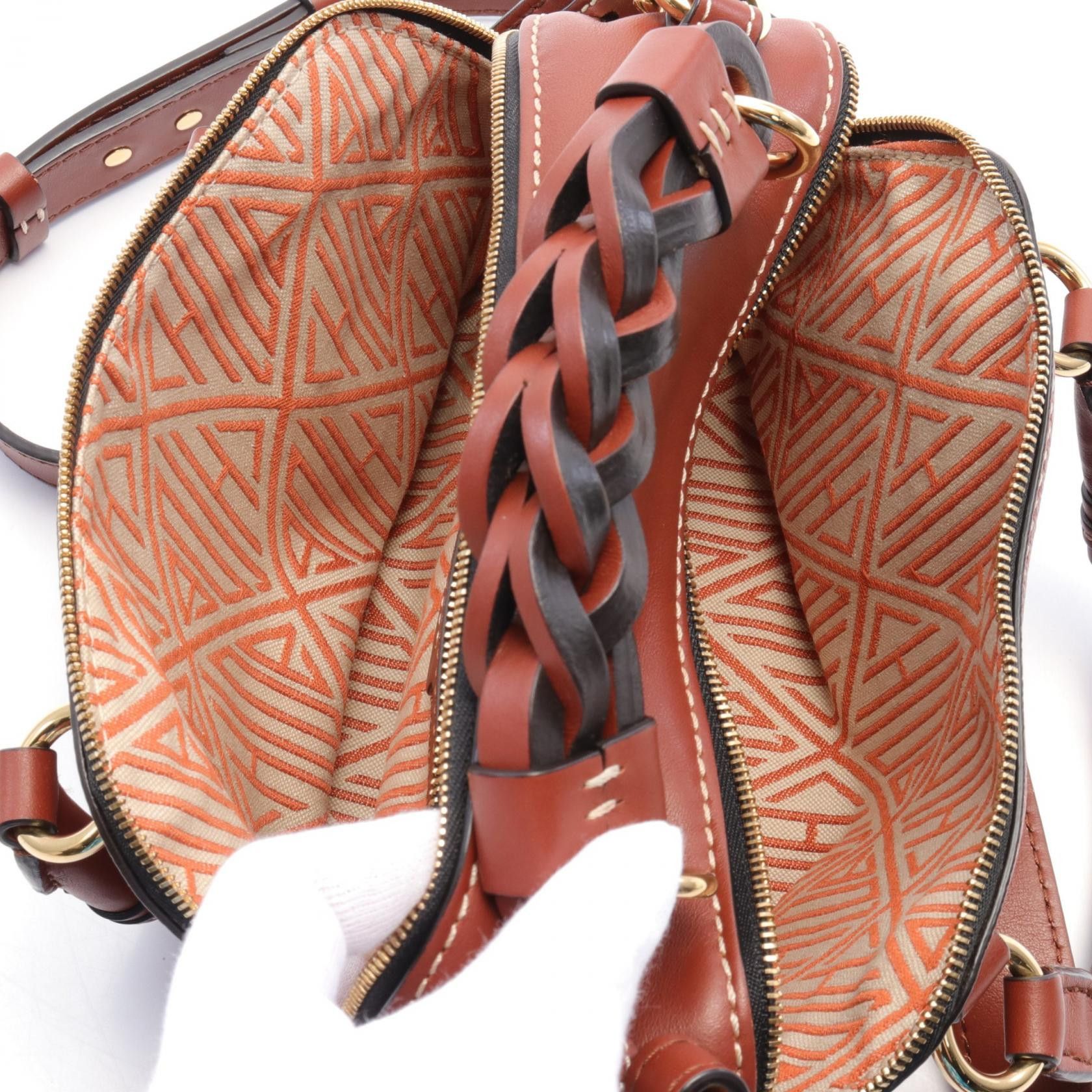 Chloe Chloe Daria Medium Day Bag Leather Handbag in Very Good Condition Size ONE SIZE - 3 Thumbnail