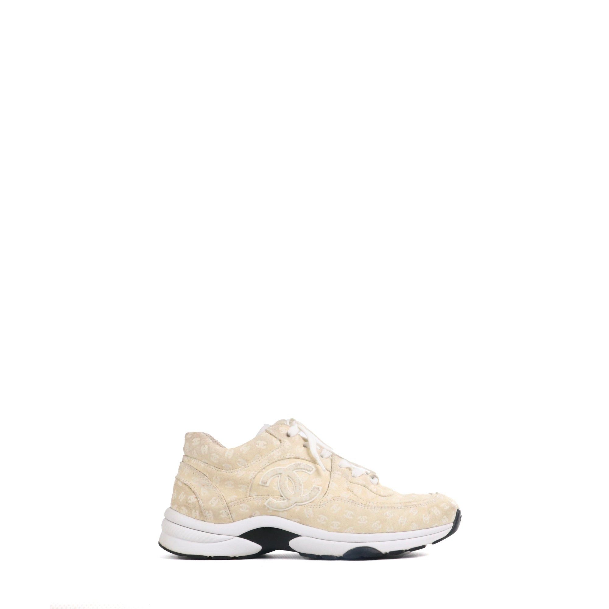 Chanel CHANEL - CC Chanel sneakers in beige suede (T38) Size US 7 / IT 37 - 2 Thumbnail