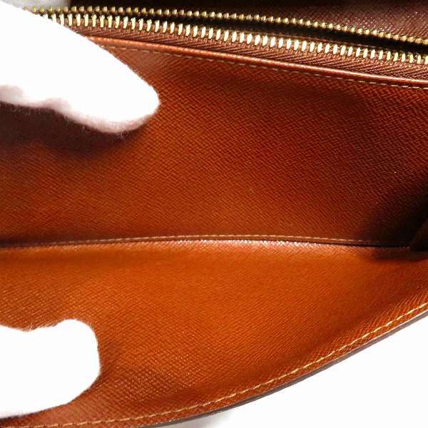 Louis Vuitton Louis Vuitton Louis Vuitton Monogram Long Wallet M617265 Canvas Long Wallet M617265 in Great Condition Size ONE SIZE - 6 Thumbnail