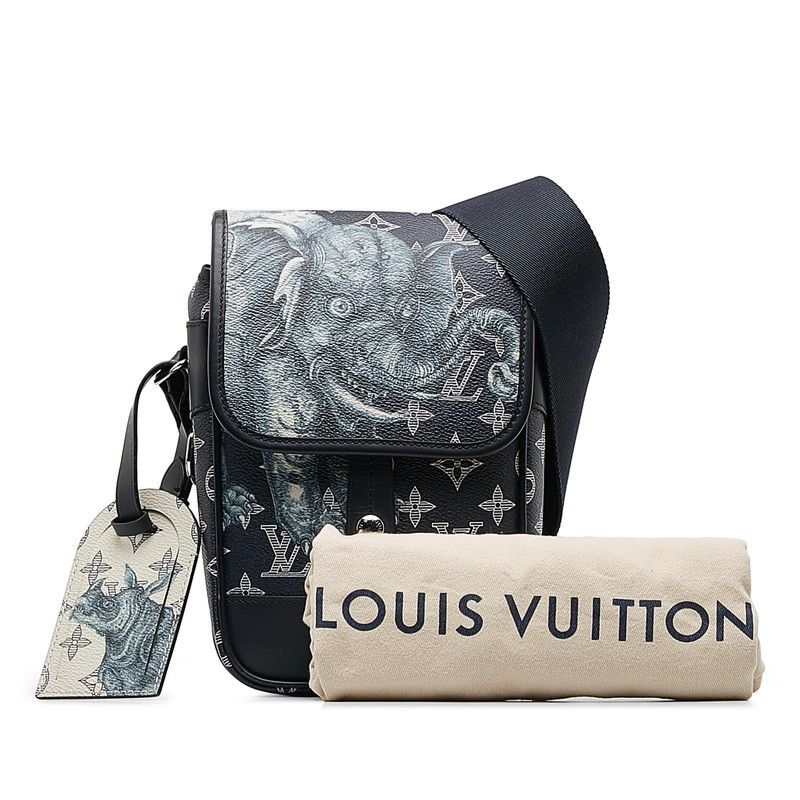 Louis Vuitton Louis Vuitton Louis Vuitton Monogram Savannah Messenger Bag Canvas Crossbody Bag M54246 in Very Good Condition Size ONE SIZE - 8 Thumbnail