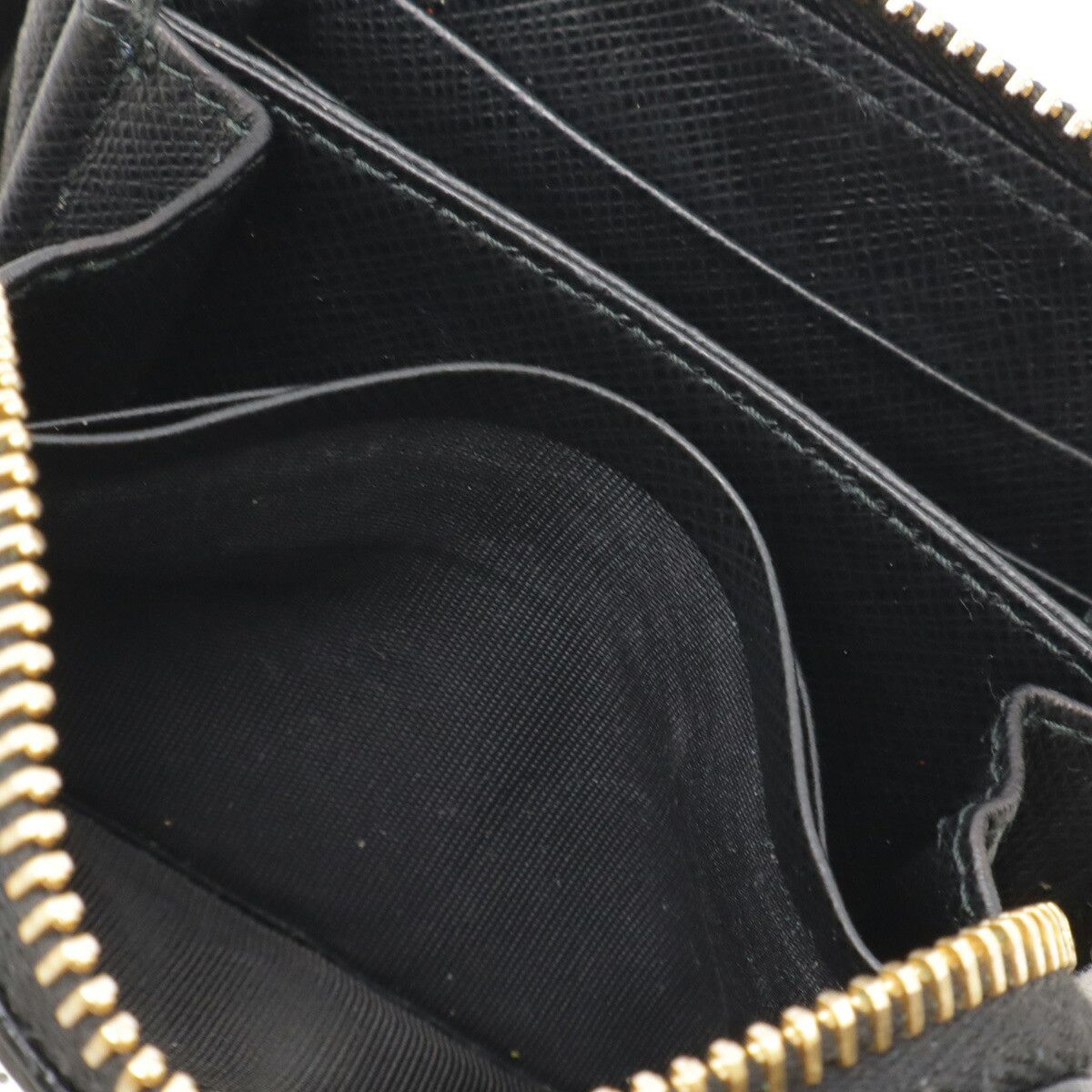 Prada Prada Prada Saffiano Leather Coin Case Black Leather Coin Case 1MM268 in Very Good Condition Size ONE SIZE - 7 Thumbnail