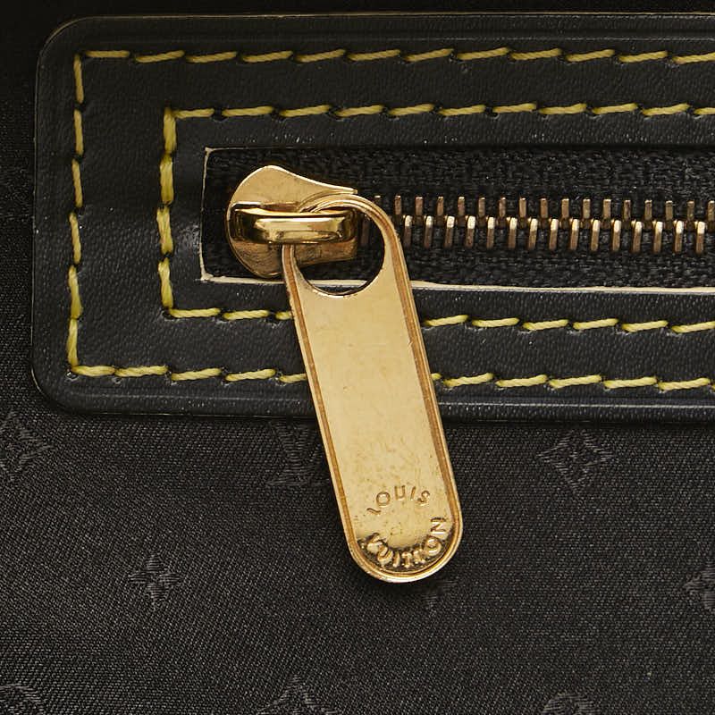 Louis Vuitton Louis Vuitton Louis Vuitton Suhali Leather Shoulder Bag M91892 Leather Shoulder Bag M91892 in Very Good Condition Size ONE SIZE - 6 Thumbnail