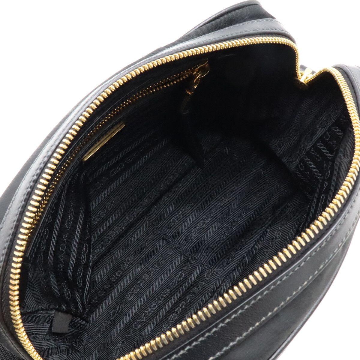 Prada Prada Prada Nylon Leather Shoulder Bag 2WAY Pouch 1BH089 Canvas Crossbody Bag 1BH089 in Very Good Condition Size ONE SIZE - 5 Thumbnail