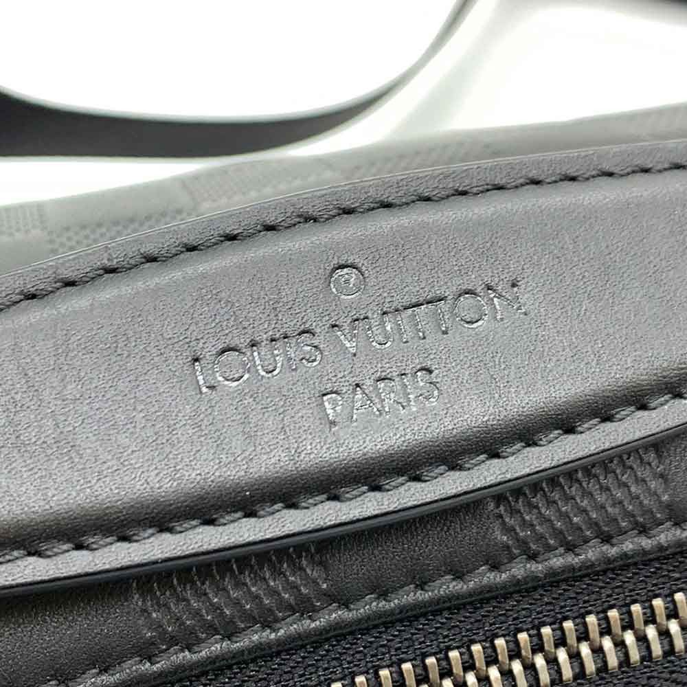 Louis Vuitton Louis Vuitton Louis Vuitton Damier Infini Ambrelle Waist Bag Black Leather Belt Bag N41288 in Very Good Condition Size ONE SIZE - 3 Thumbnail