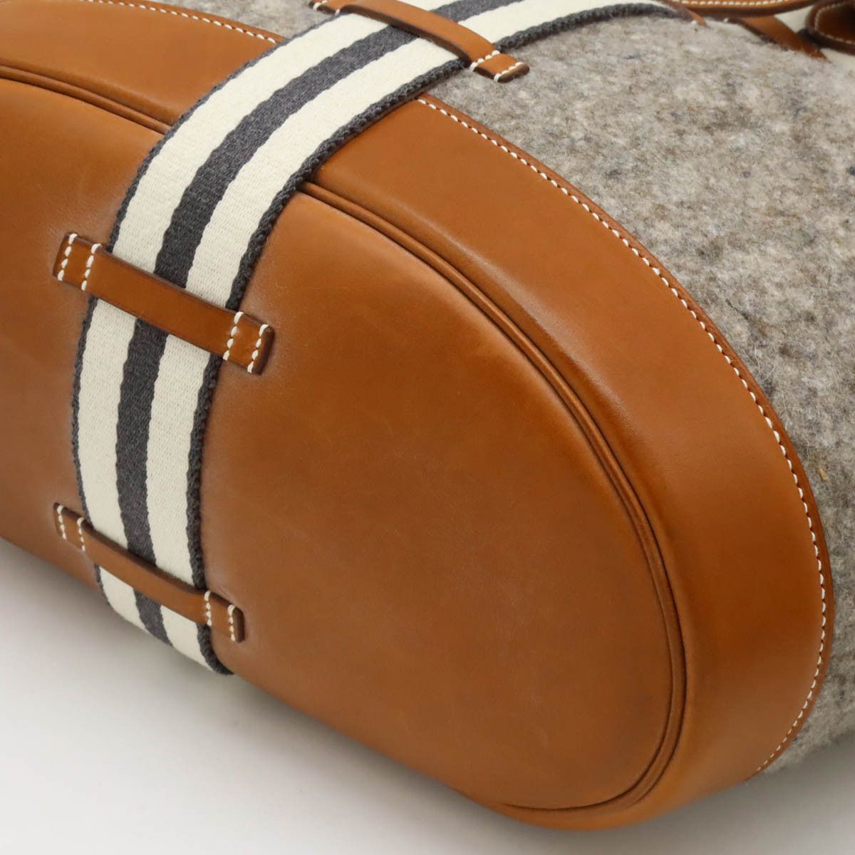 Hermes Hermes Hermes Felt Leather Sac Camail MM Shoulder Bag Canvas Shoulder Bag in Very Good Condition Size ONE SIZE - 3 Thumbnail