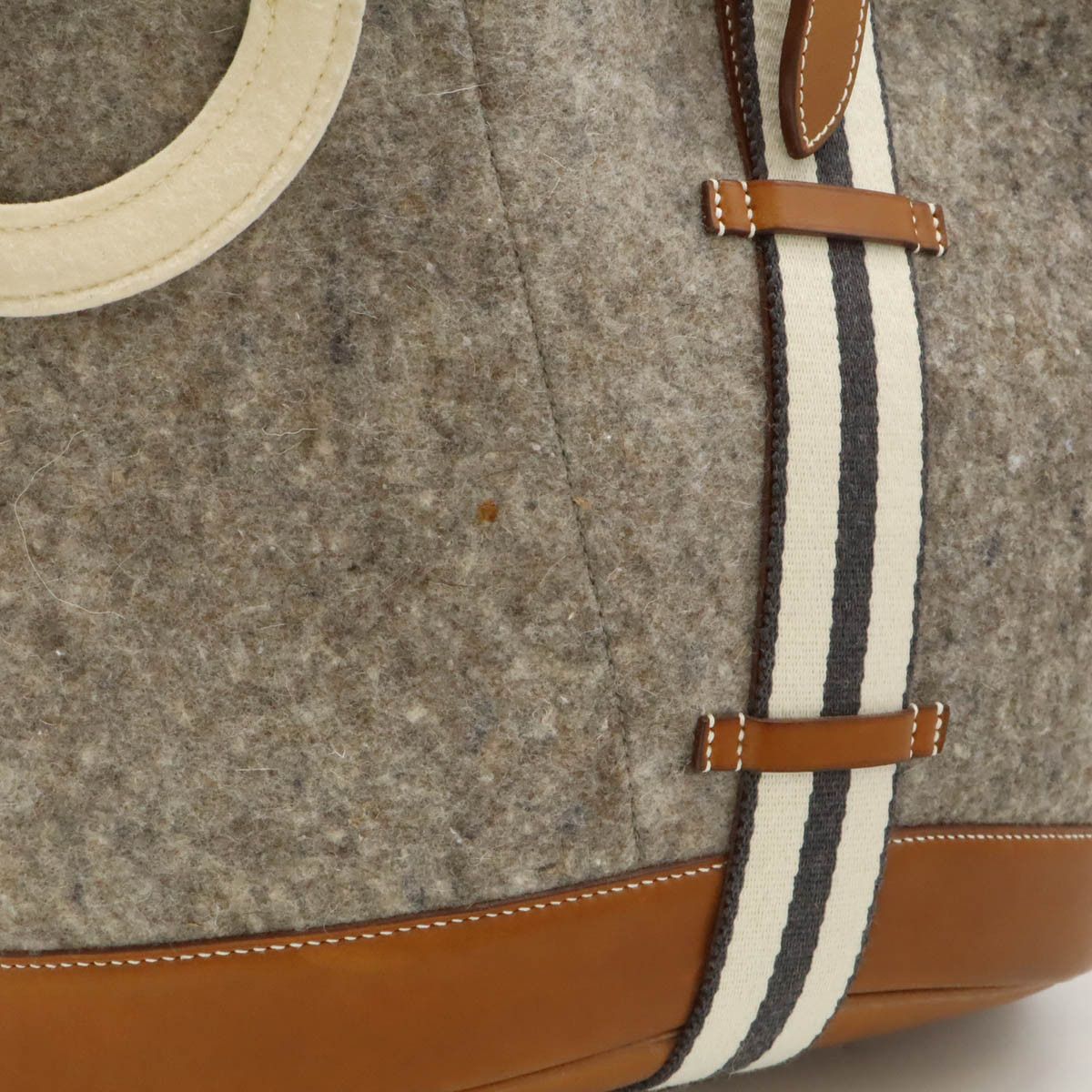 Hermes Hermes Hermes Felt Leather Sac Camail MM Shoulder Bag Canvas Shoulder Bag in Very Good Condition Size ONE SIZE - 9 Thumbnail