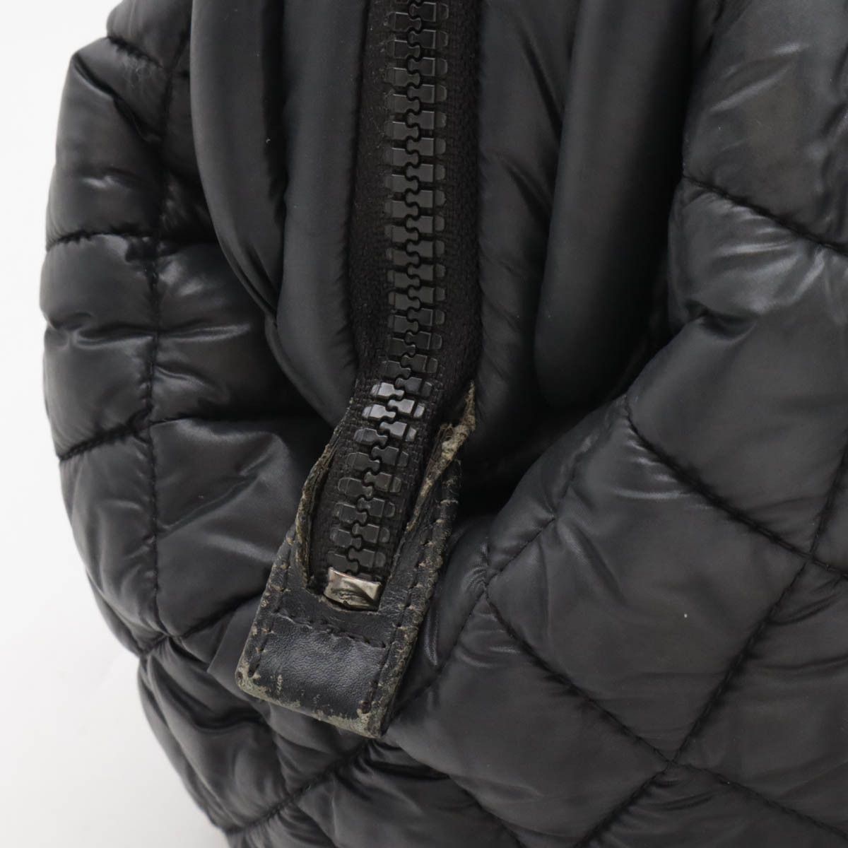 Chanel Chanel Chanel Coco Cocoon Quilted Tote Bag Black Canvas Tote Bag A47205 in Good Condition Size ONE SIZE - 4 Thumbnail