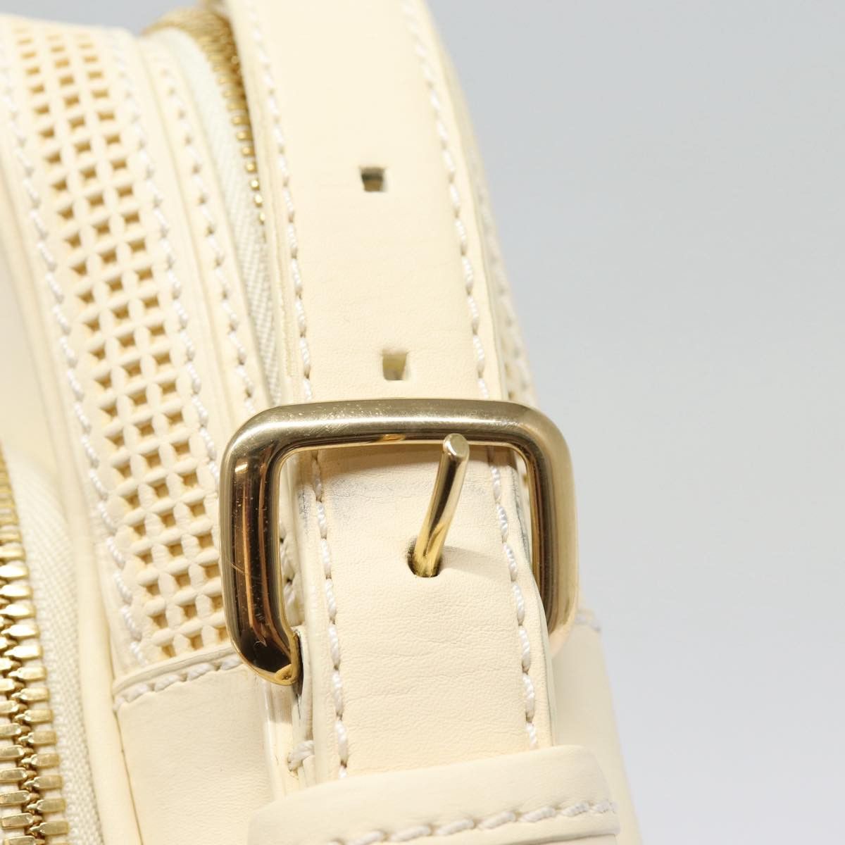 Louis Vuitton Bequia White Leather Shoulder Bag (Pre-Owned) Size ONE SIZE - 18 Thumbnail