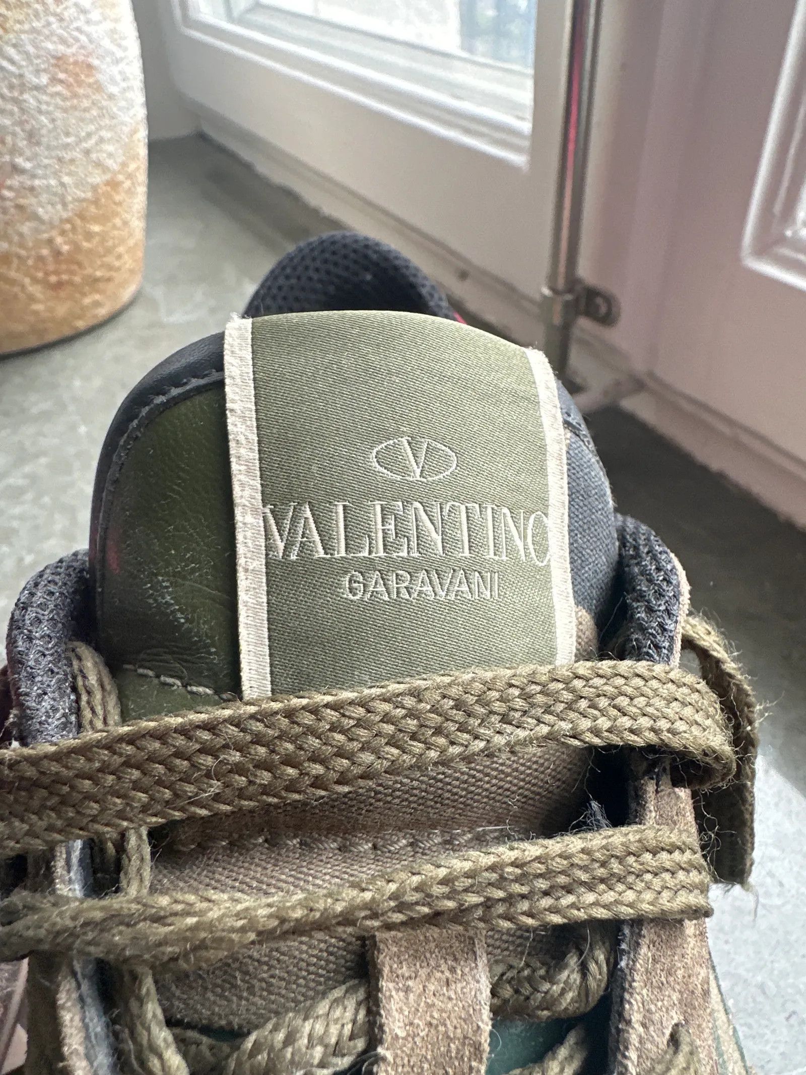 Valentino Valentino Garavani Sneakers Size US 10 / IT 40 - 2 Thumbnail