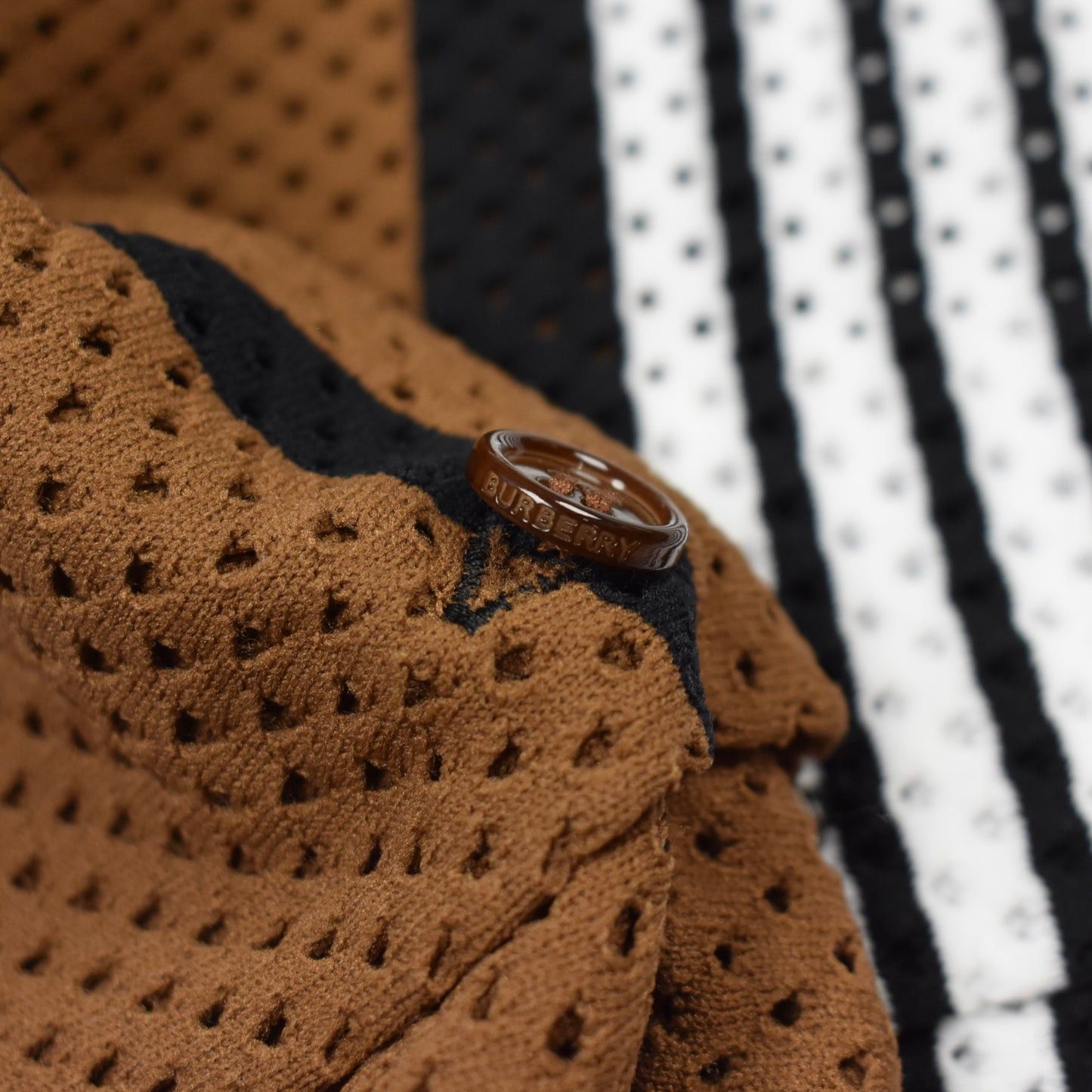 Burberry Burberry Birch Brown Icon Stripe Knit Mesh Button Down Shirt Size US S / EU 44-46 / 1 - 5 Thumbnail