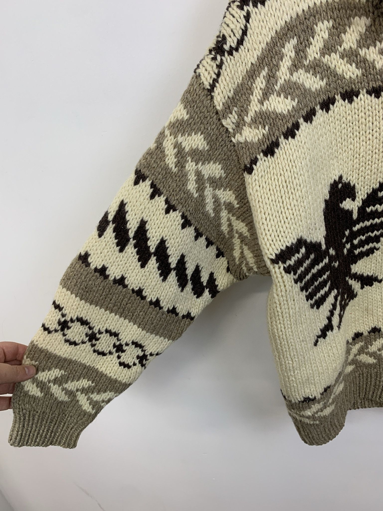 Coogi Vintage 1970s Thunderbird Cowichan Zip knit Wool Sweater Size S Size US S / EU 44-46 / 1 - 4 Thumbnail
