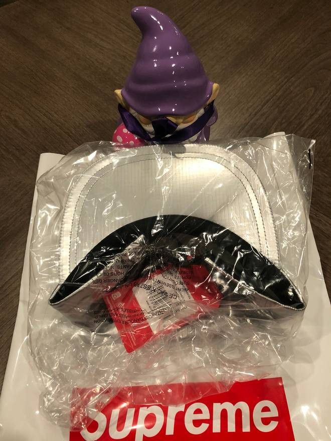 Supreme Supreme X The North Face 6-Panel Metallic Silver Hat SS18 Size ONE SIZE - 3 Thumbnail