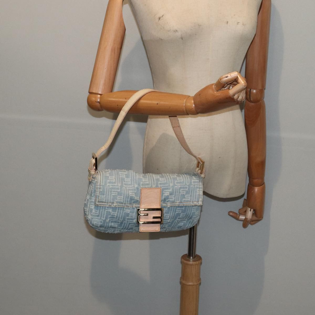 Fendi Baguette Blue Canvas Shoulder Bag (Pre-Owned) Size ONE SIZE - 7 Thumbnail
