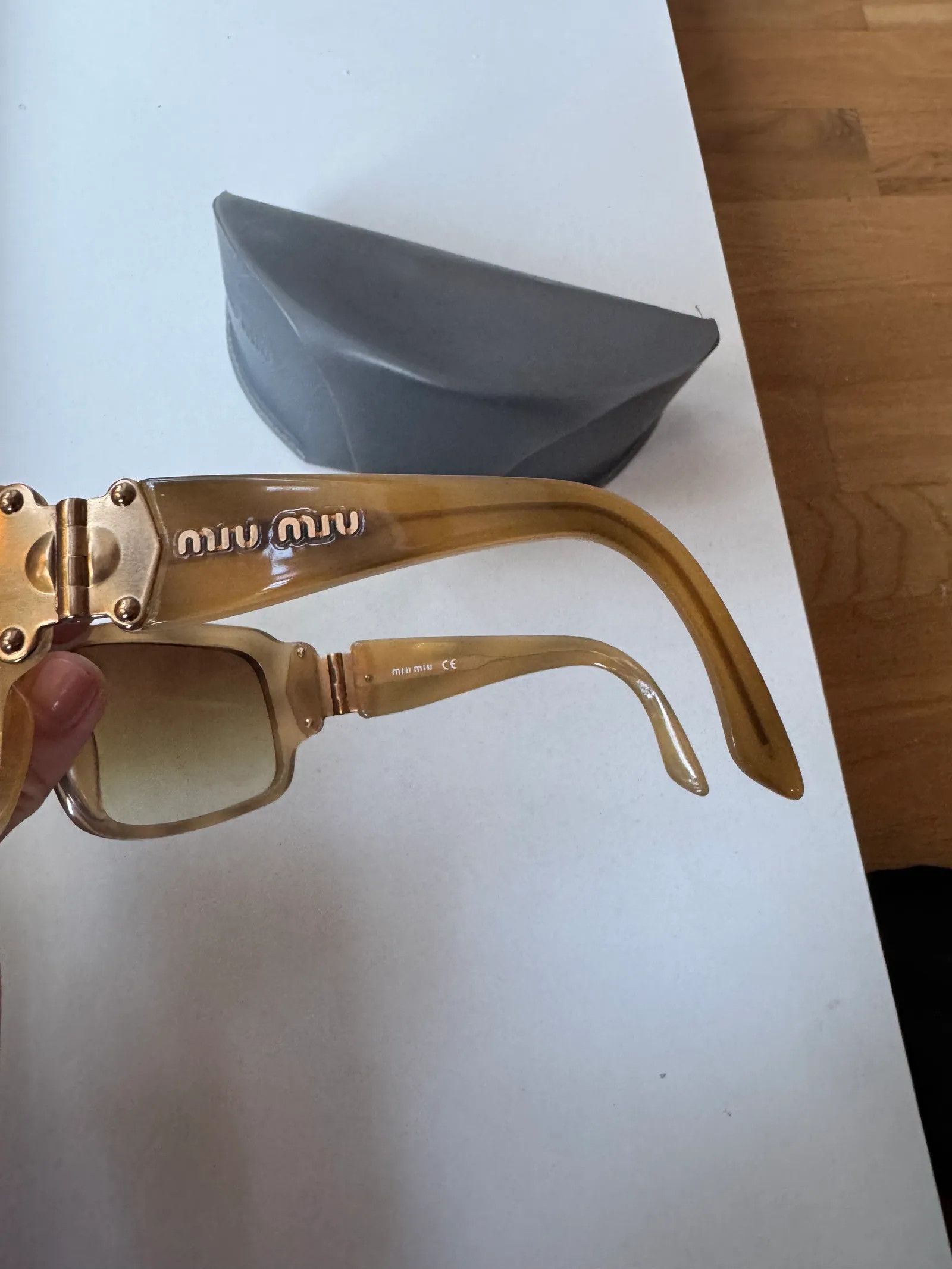 Miu Miu Miu Miu SMU15G 7AT-3W1 115 Sunglasses Size ONE SIZE - 4 Thumbnail