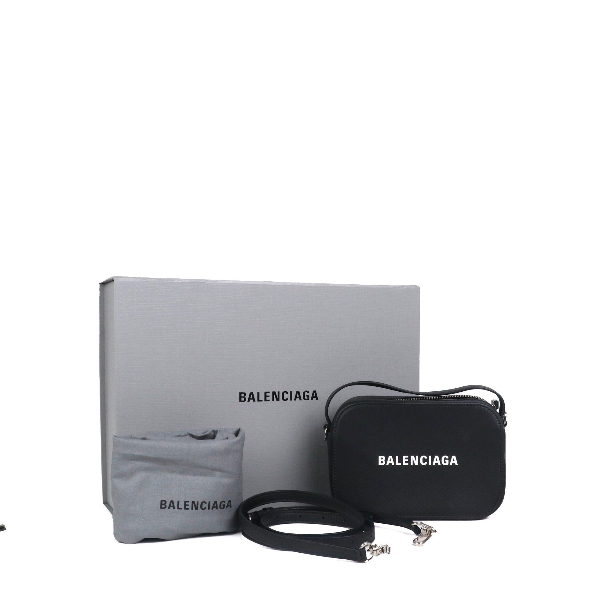 Balenciaga BALENCIAGA - Ville Camera shoulder bag in black grained leather Size ONE SIZE - 10 Thumbnail