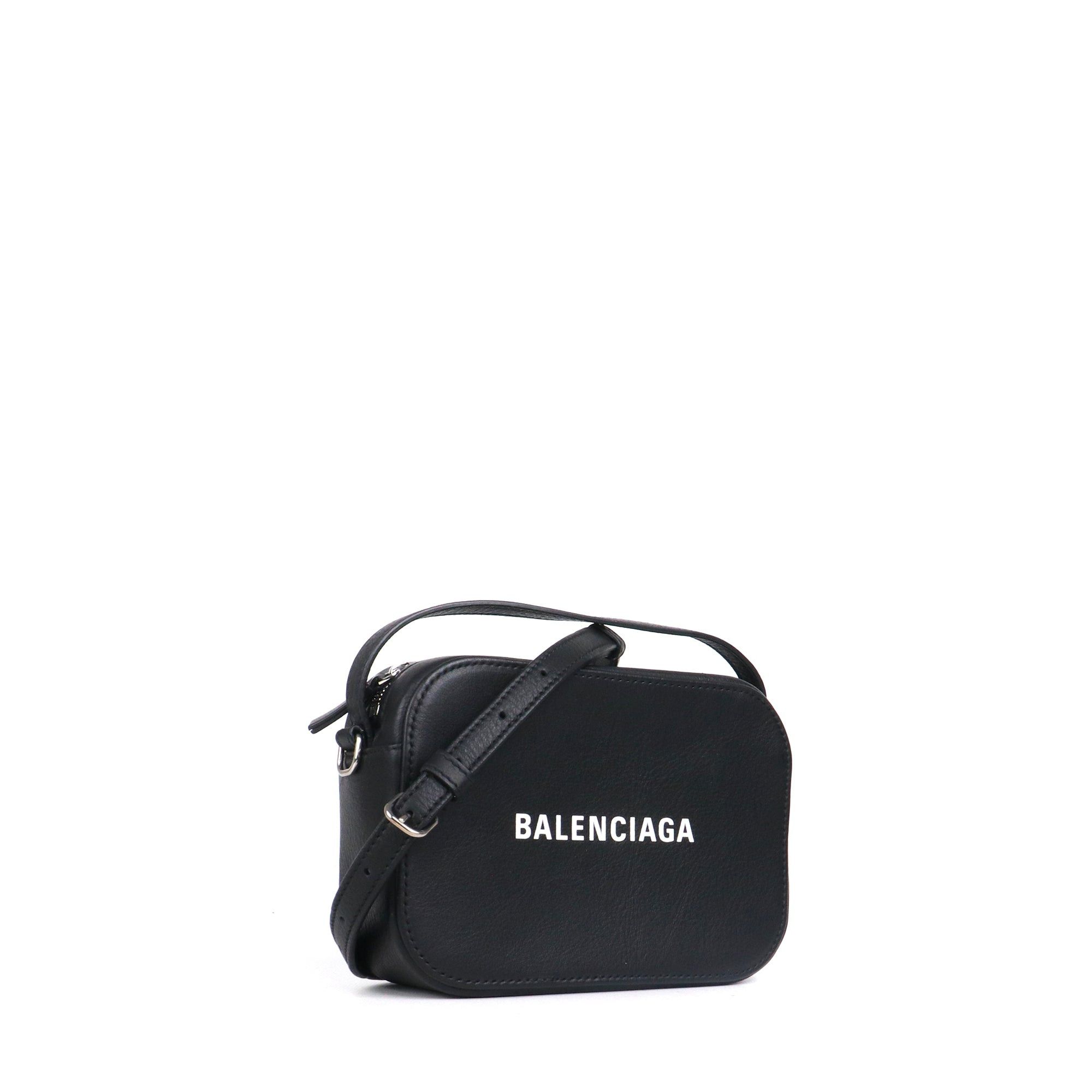 Balenciaga BALENCIAGA - Ville Camera shoulder bag in black grained leather Size ONE SIZE - 2 Thumbnail