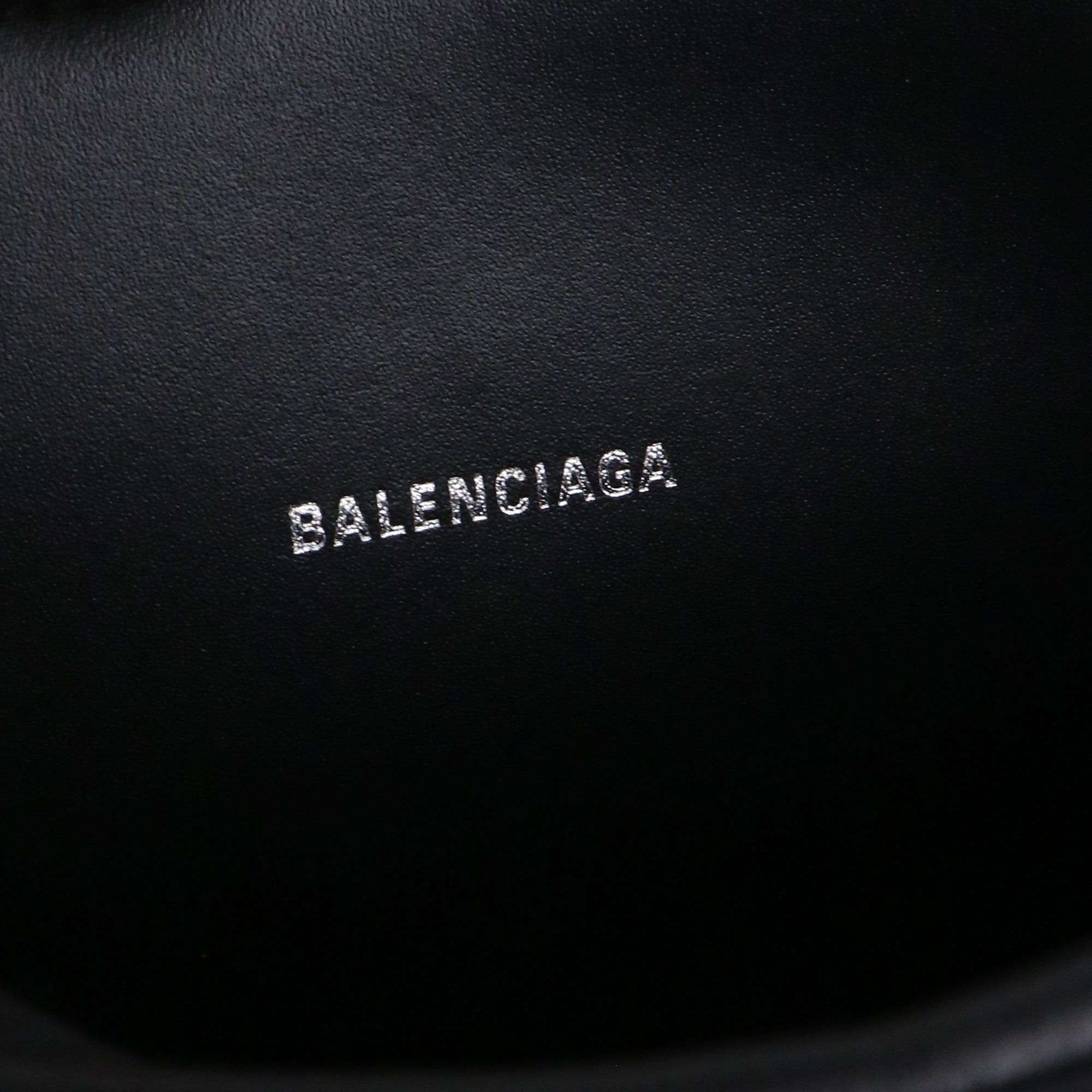 Balenciaga BALENCIAGA - Ville Camera shoulder bag in black grained leather Size ONE SIZE - 8 Thumbnail