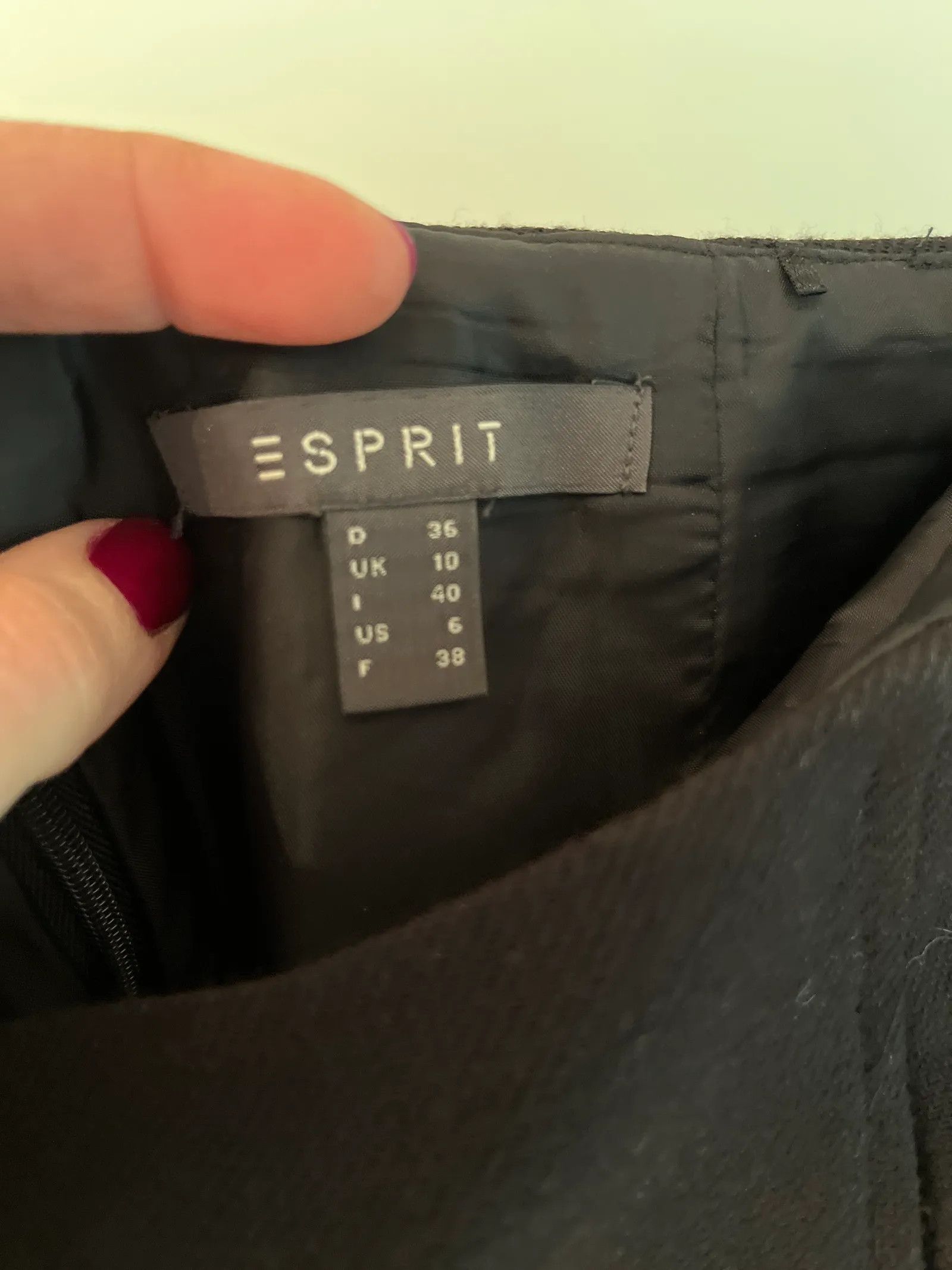 Esprit Esprit Skirt Size 26" / US 2 / IT 38 - 2 Thumbnail