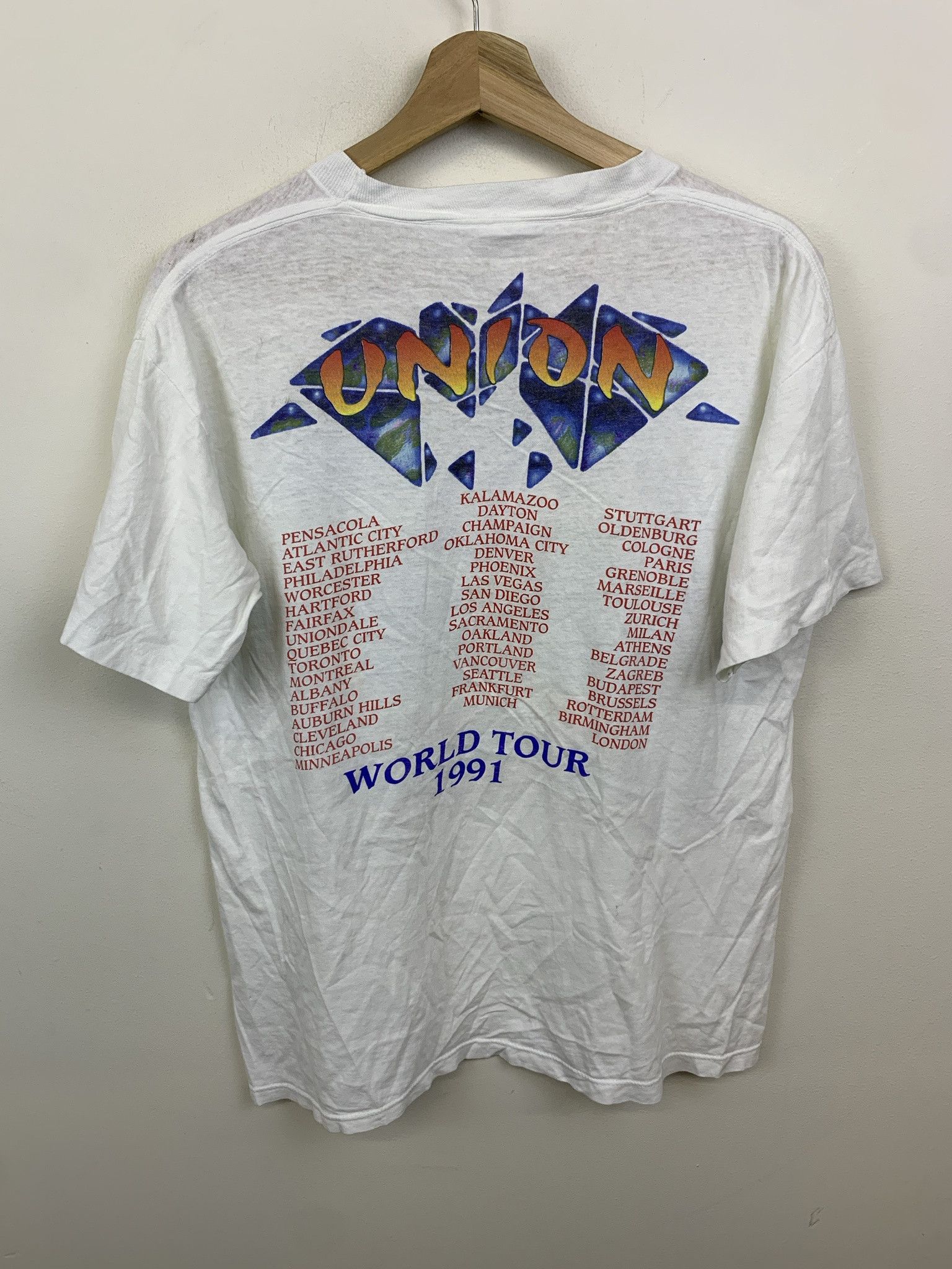 Other Vintage 1991 Yes Union Concert Single Stitch Roger Dean Tee Shirt Size M Size US M / EU 48-50 / 2 - 4 Thumbnail
