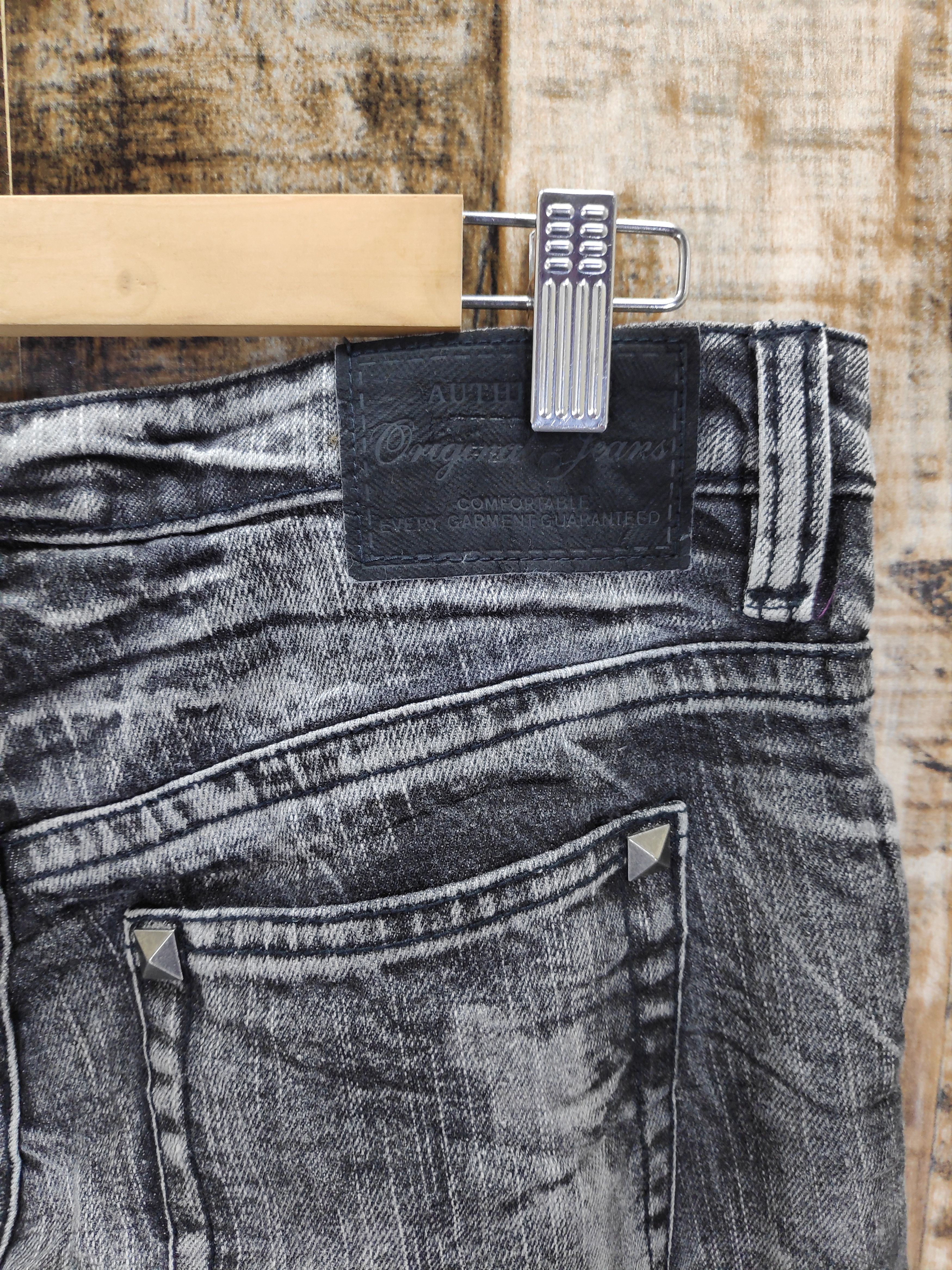 If Six Was Nine × Le Grande Bleu (L.G.B.) Vintage Standard Ripped Rockers Faded Black studded 32 Size US 32 / EU 48 - 11 Thumbnail