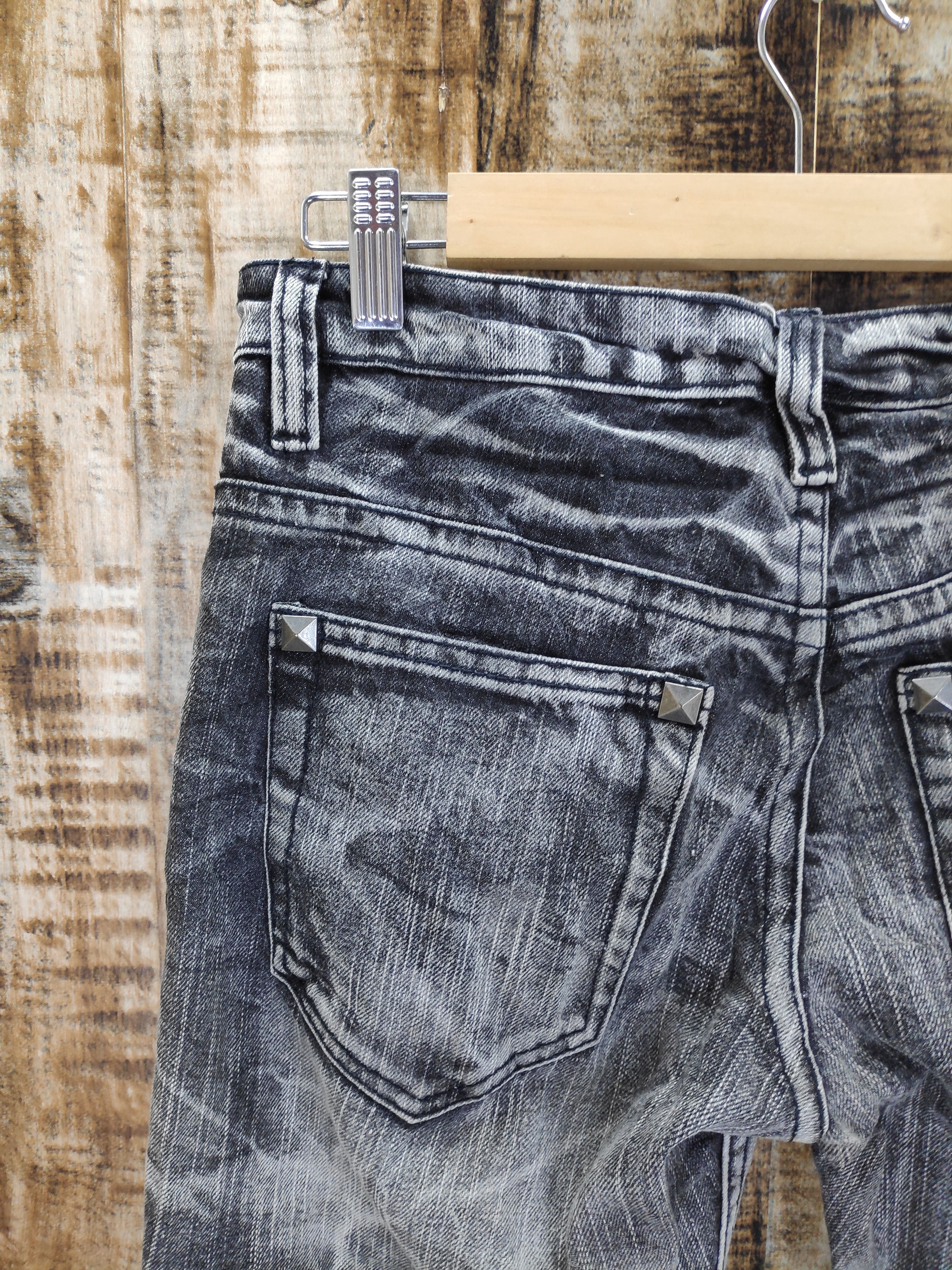 If Six Was Nine × Le Grande Bleu (L.G.B.) Vintage Standard Ripped Rockers Faded Black studded 32 Size US 32 / EU 48 - 14 Thumbnail