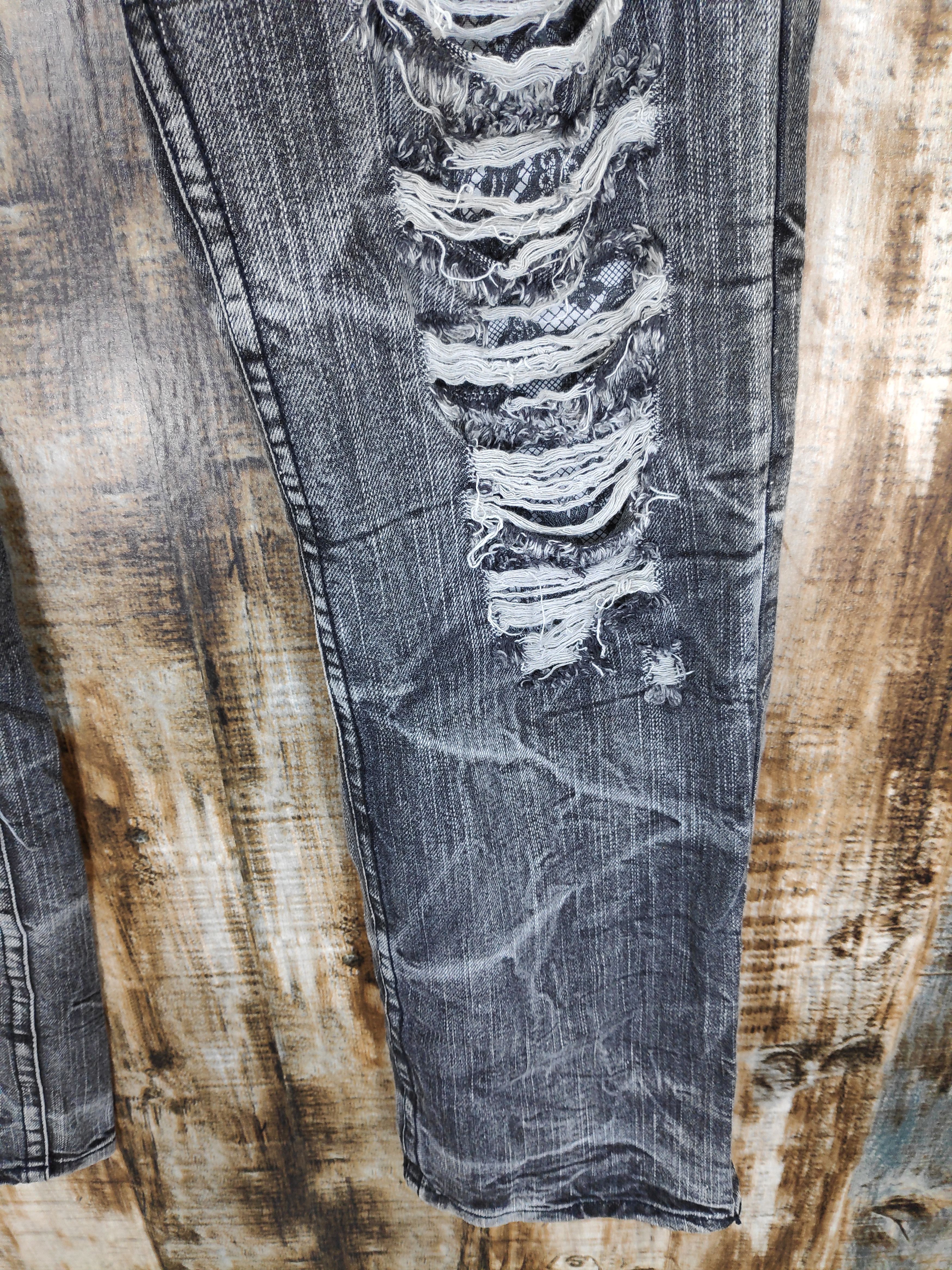 If Six Was Nine × Le Grande Bleu (L.G.B.) Vintage Standard Ripped Rockers Faded Black studded 32 Size US 32 / EU 48 - 6 Thumbnail