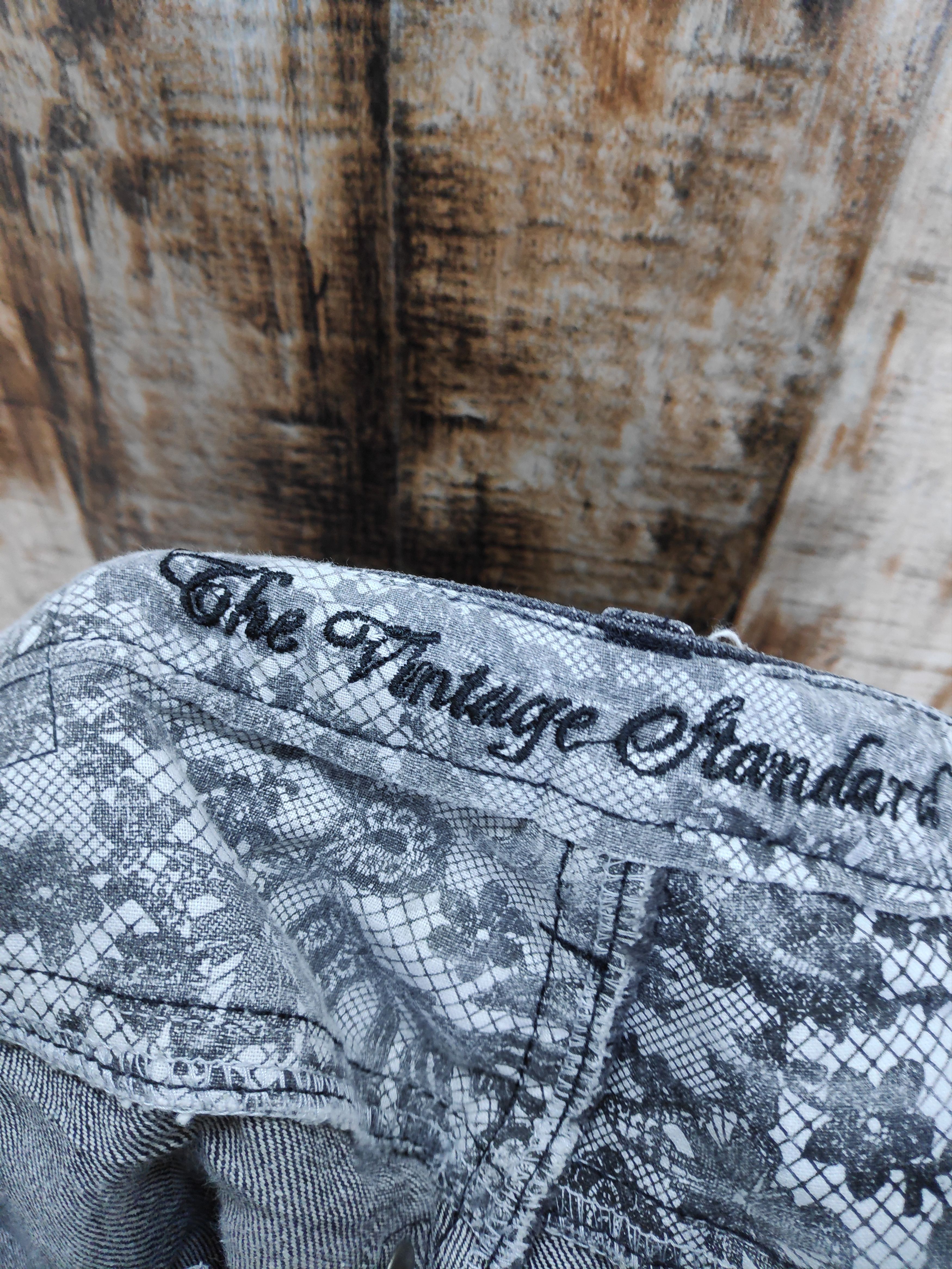 If Six Was Nine × Le Grande Bleu (L.G.B.) Vintage Standard Ripped Rockers Faded Black studded 32 Size US 32 / EU 48 - 18 Thumbnail