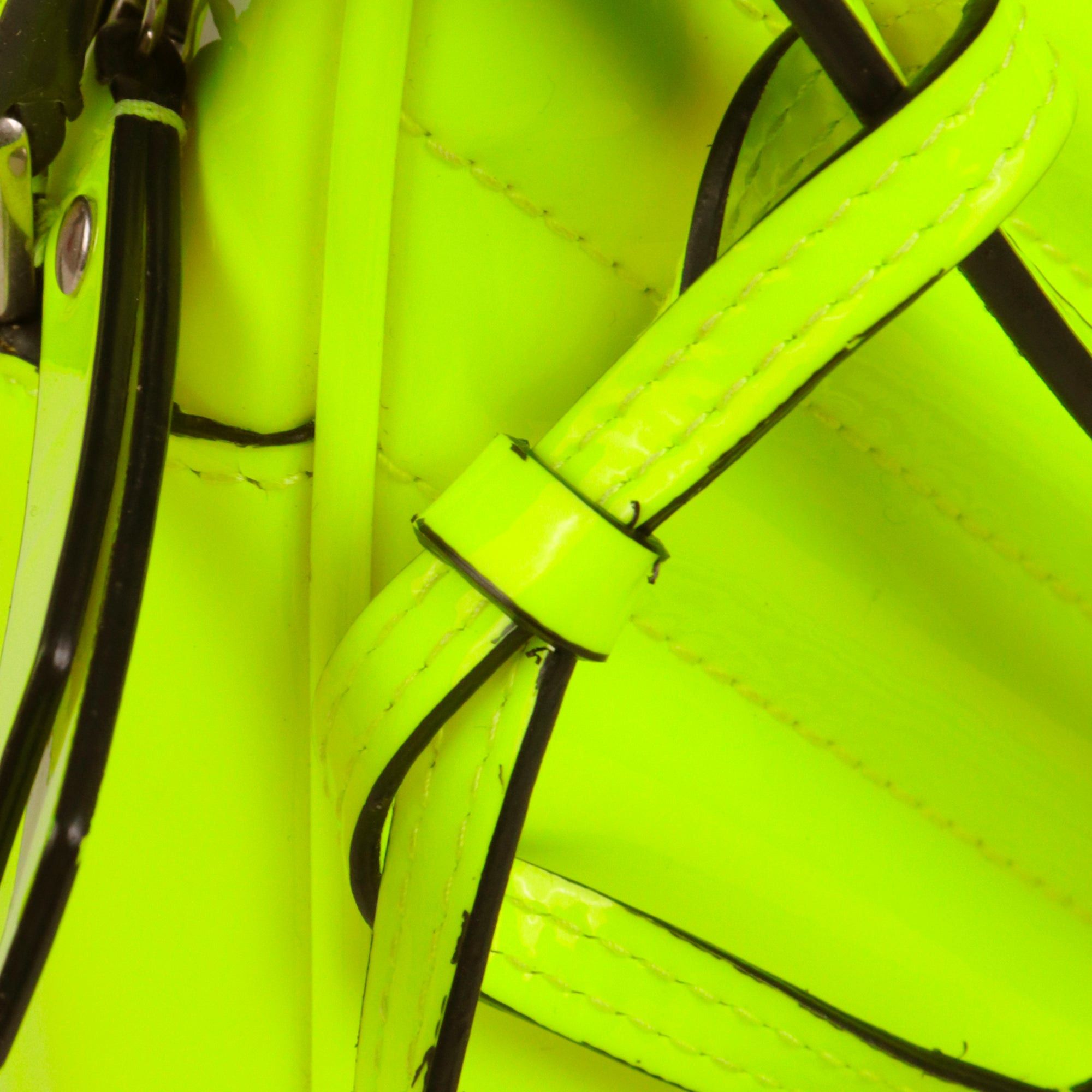 Saint Laurent Paris SAINT LAURENT - Lou Saint Laurent shoulder bag in neon yellow patent leather Size ONE SIZE - 6 Thumbnail