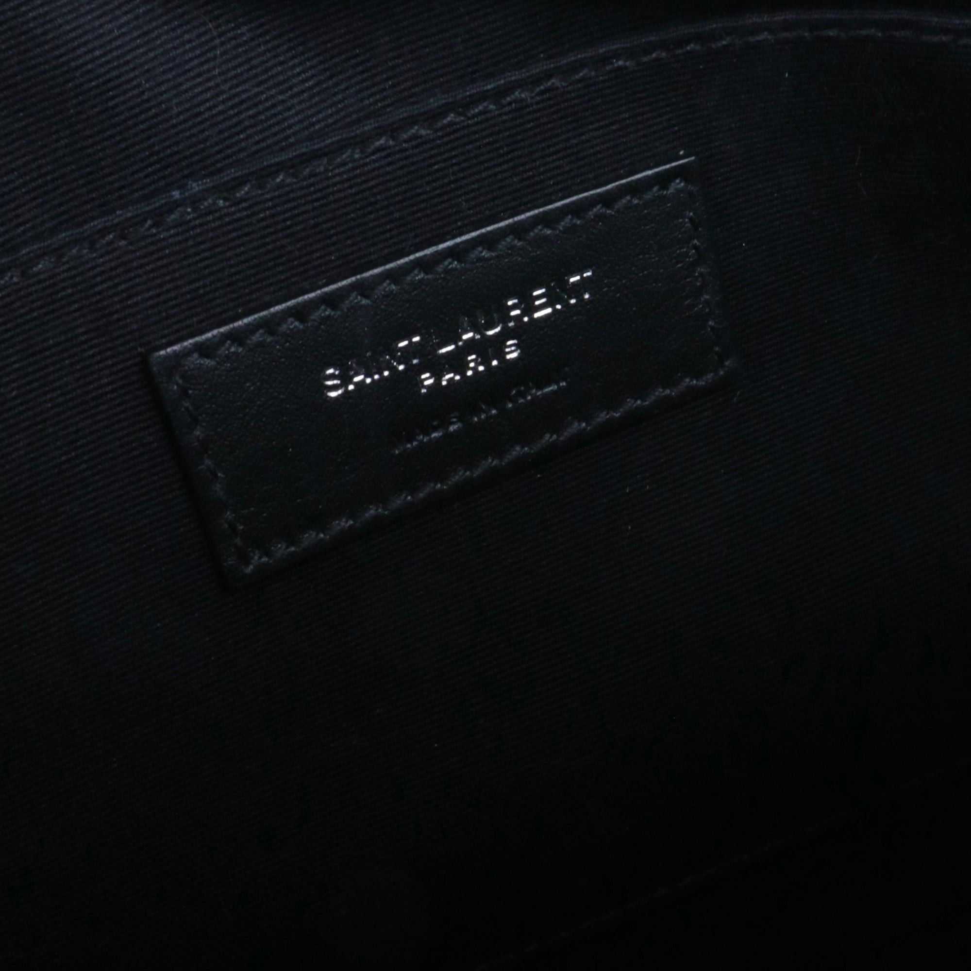 Saint Laurent Paris SAINT LAURENT - Lou Saint Laurent shoulder bag in neon yellow patent leather Size ONE SIZE - 9 Thumbnail