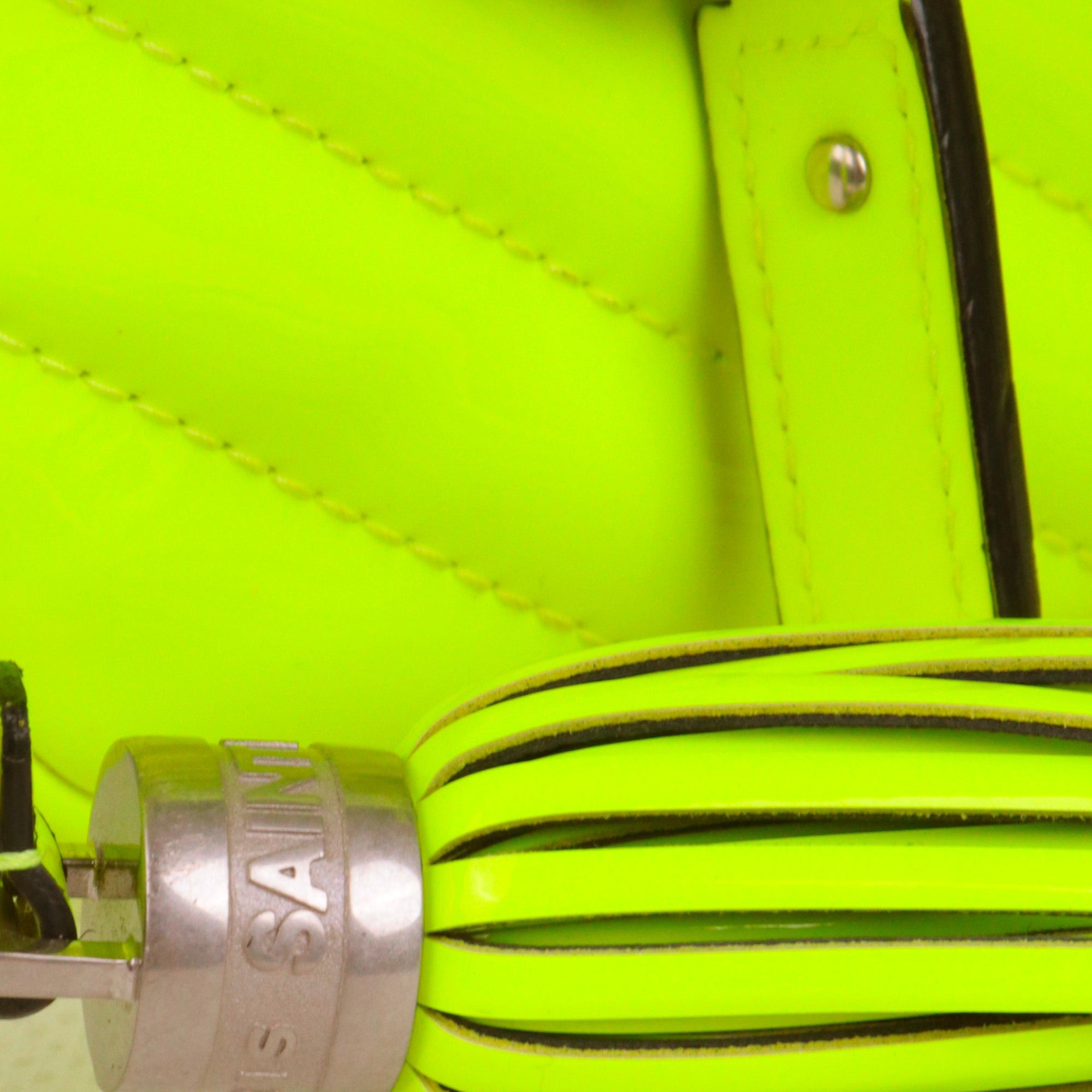 Saint Laurent Paris SAINT LAURENT - Lou Saint Laurent shoulder bag in neon yellow patent leather Size ONE SIZE - 7 Thumbnail