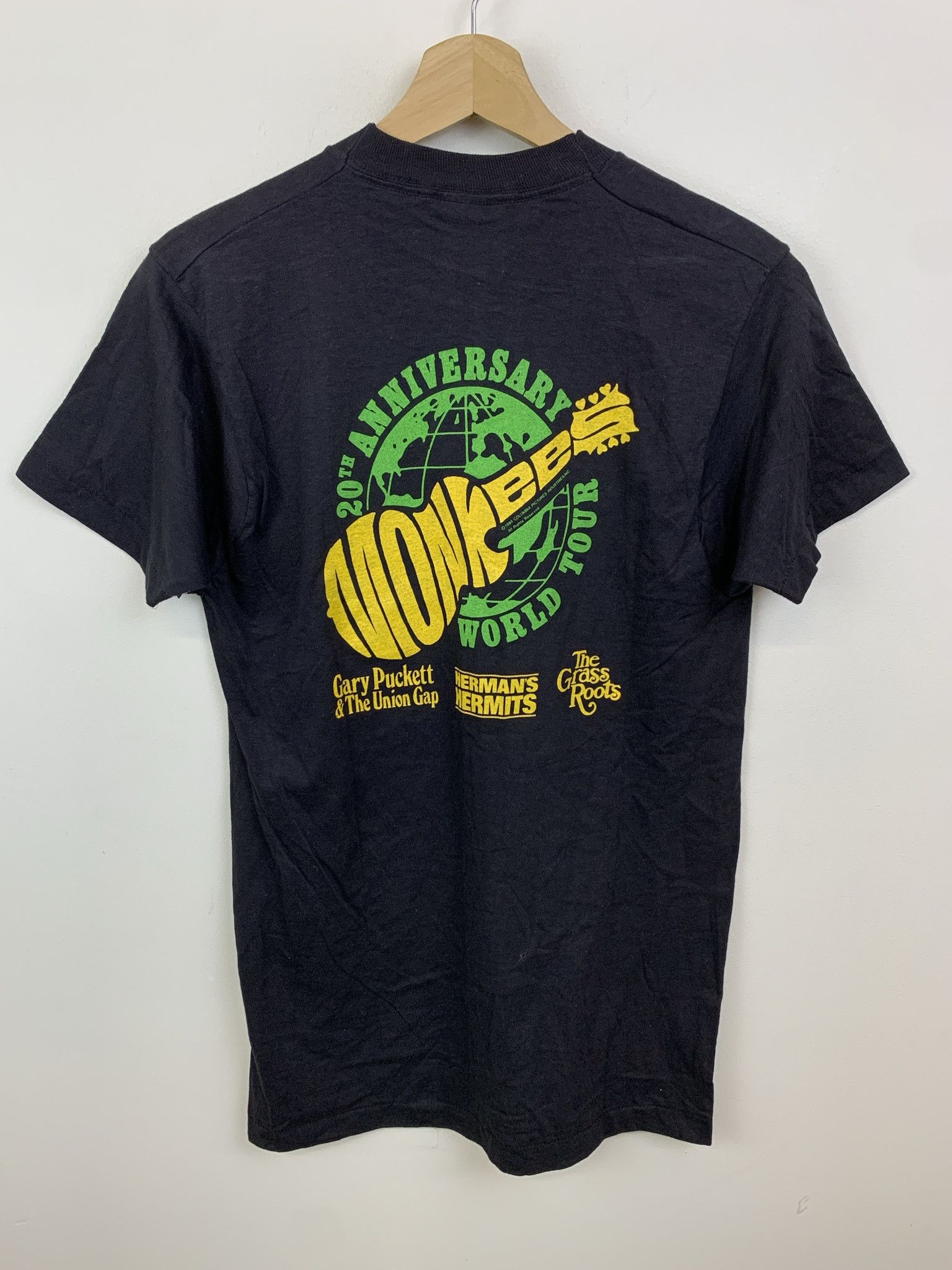 Other Vintage Monkees 1986 Tee Shirt 1980s Single Stitch Tee Size M (L) Size US M / EU 48-50 / 2 - 4 Thumbnail