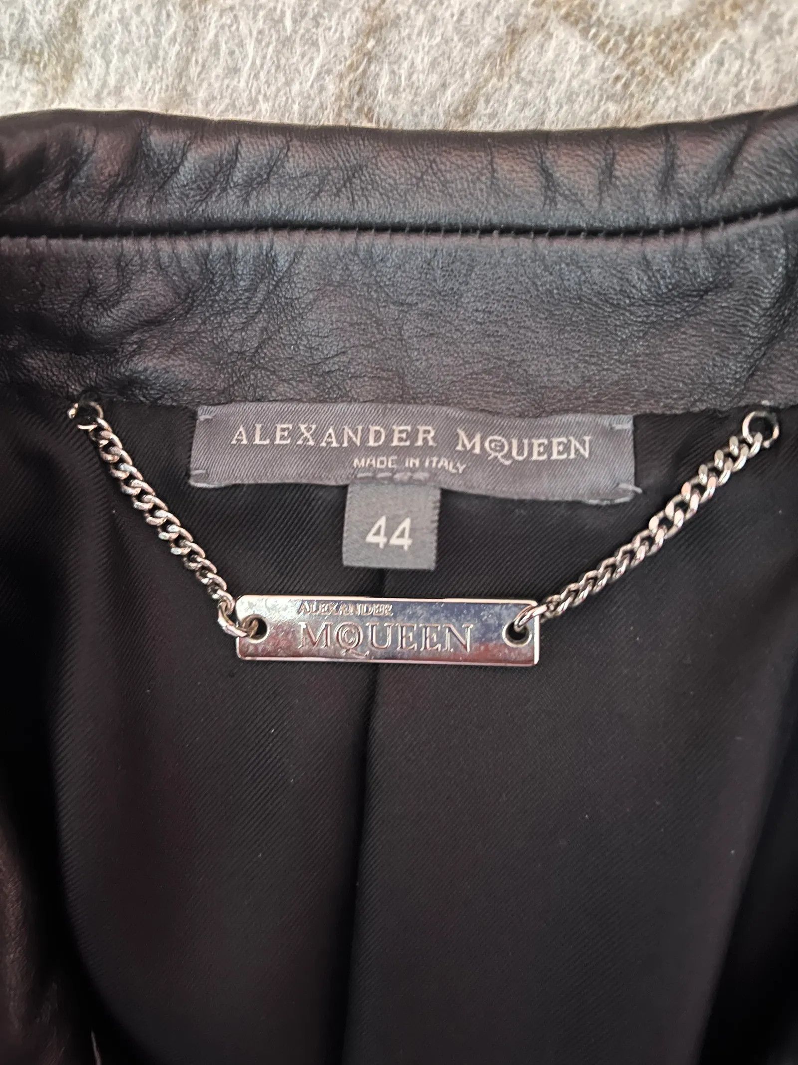 Alexander McQueen Alexander McQueen Leather Jacket Size L / US 10 / IT 46 - 2 Thumbnail
