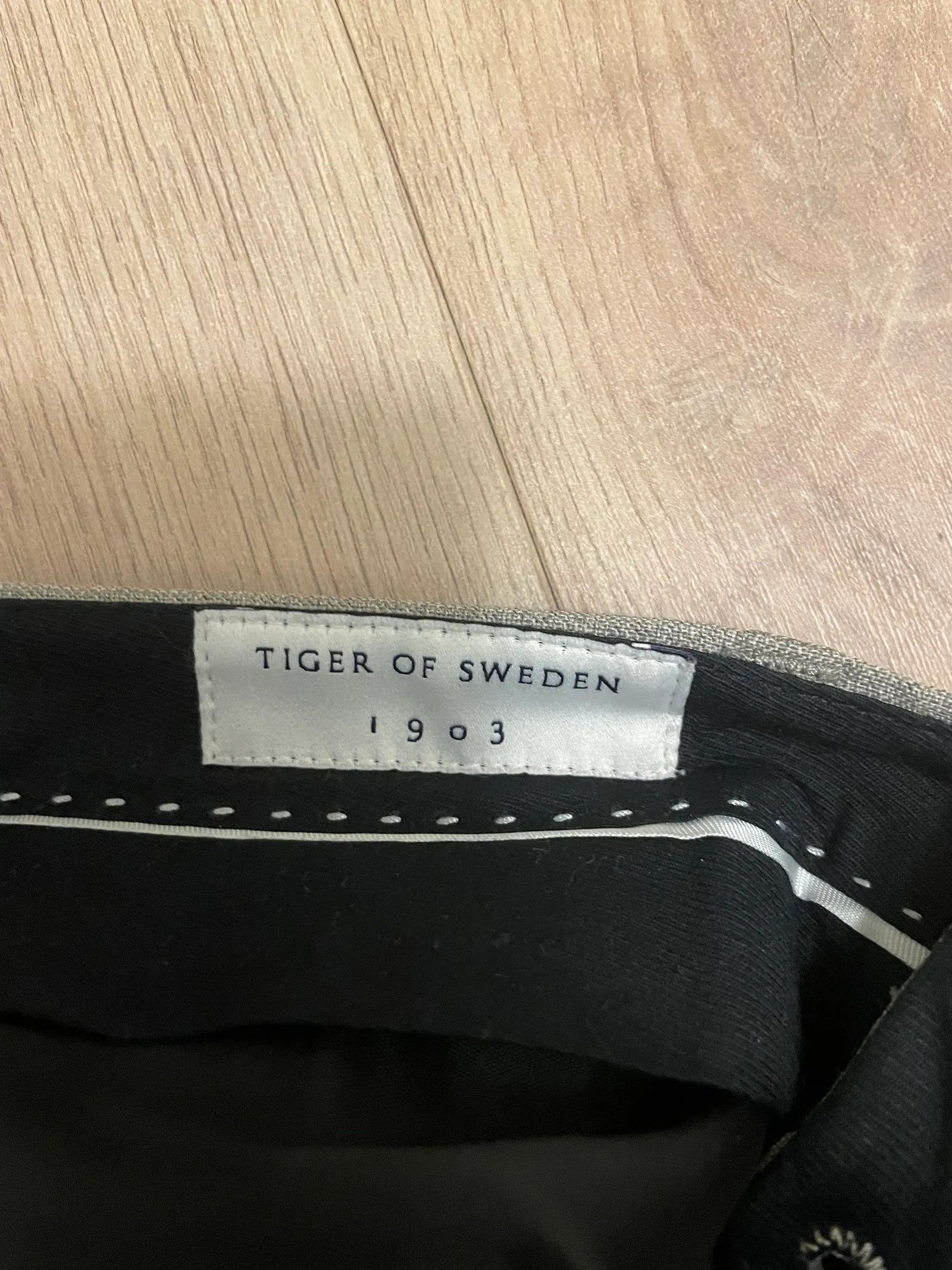 Tiger of Sweden Tiger of Sweden Tordon Formal Trousers Size 40R - 2 Thumbnail