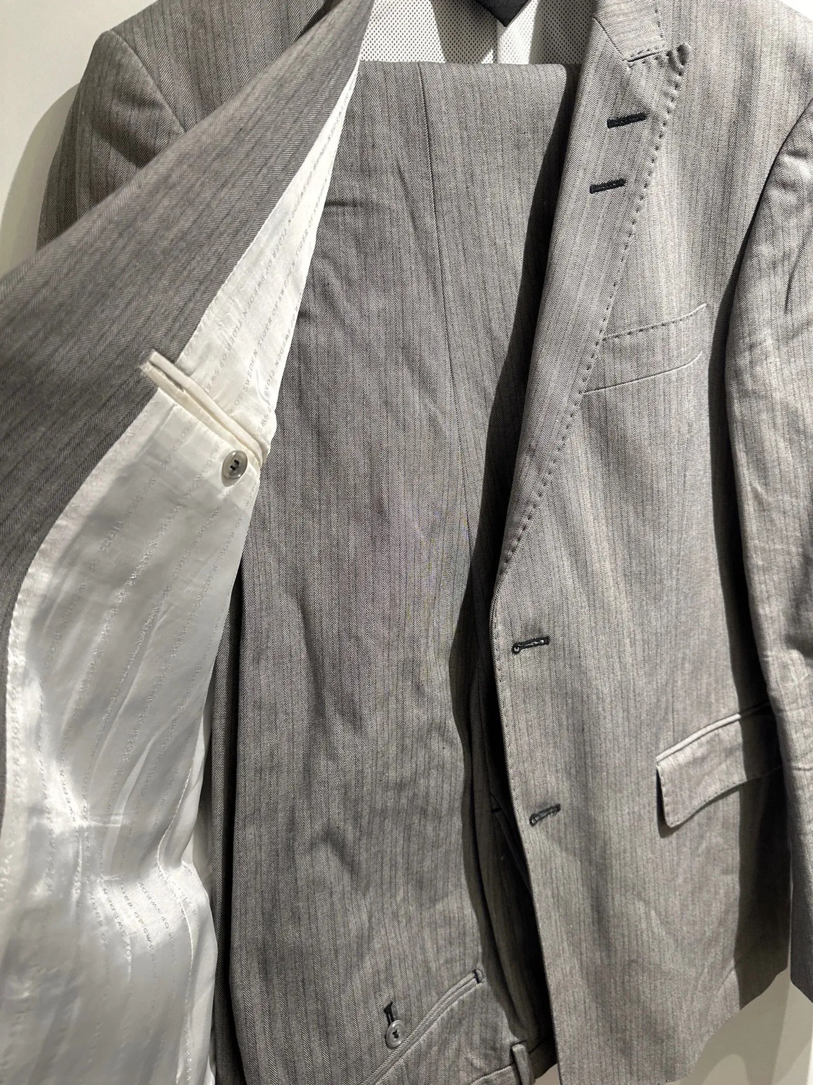 Tiger of Sweden Tiger of Sweden Jarvis Suit Size 42R - 4 Thumbnail