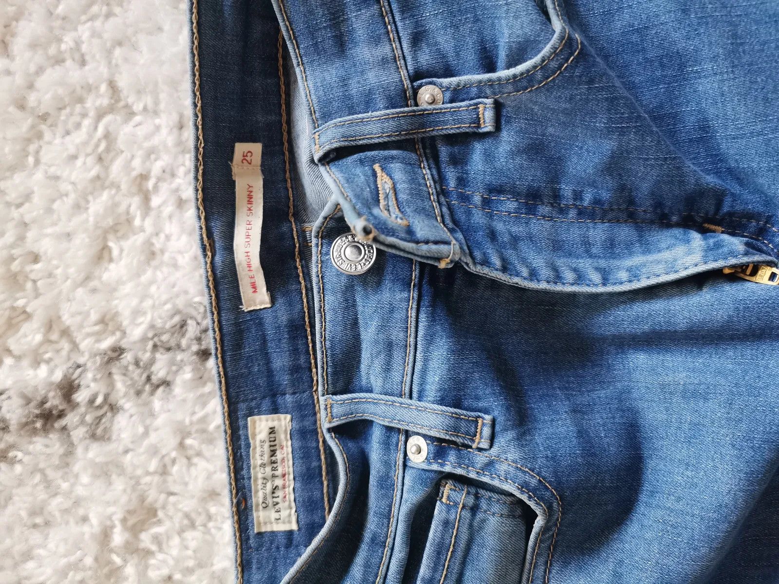 Levi's Levi's Jeans Size 25" / US 0 / IT 36 - 2 Thumbnail