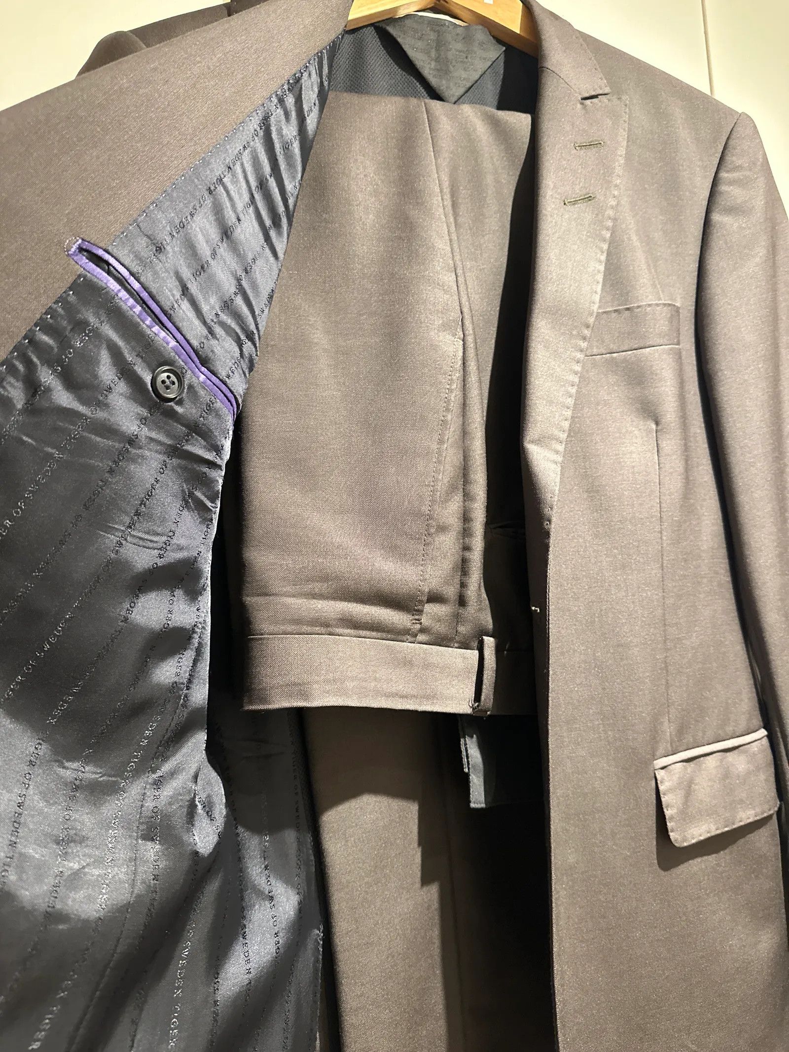 Tiger of Sweden Tiger of Sweden Jarvis BK Suit Size 42R - 4 Thumbnail