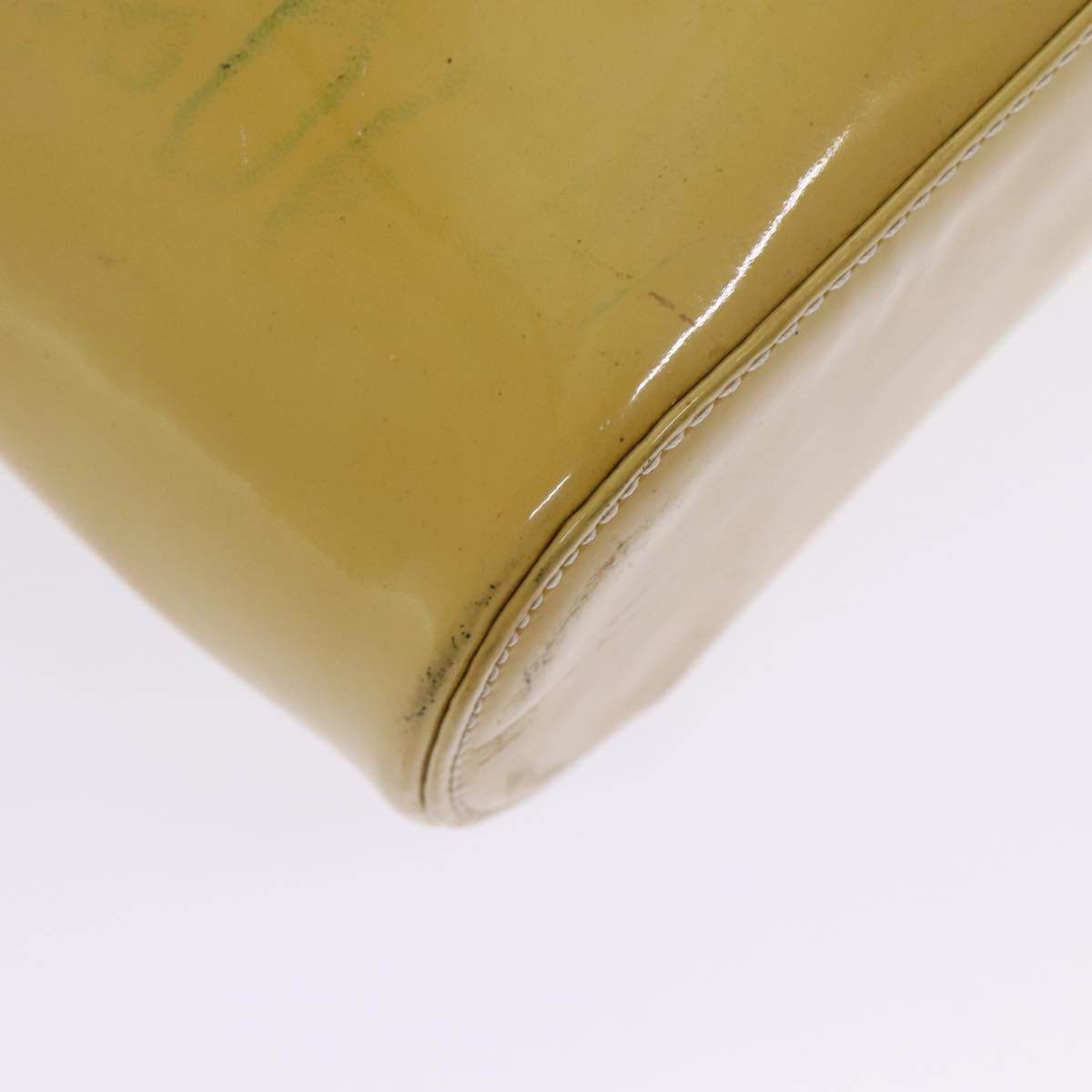 Chanel Beige Patent Leather Handbag (Pre-Owned) Size ONE SIZE - 10 Thumbnail