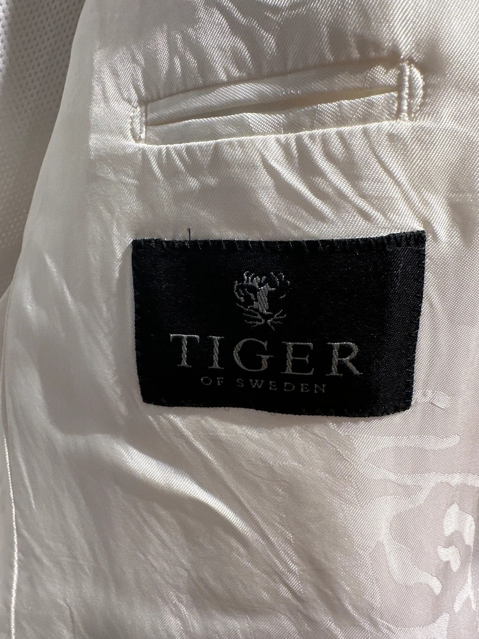 Tiger of Sweden Tiger of Sweden Jarvis Blazer Size 40R - 2 Thumbnail