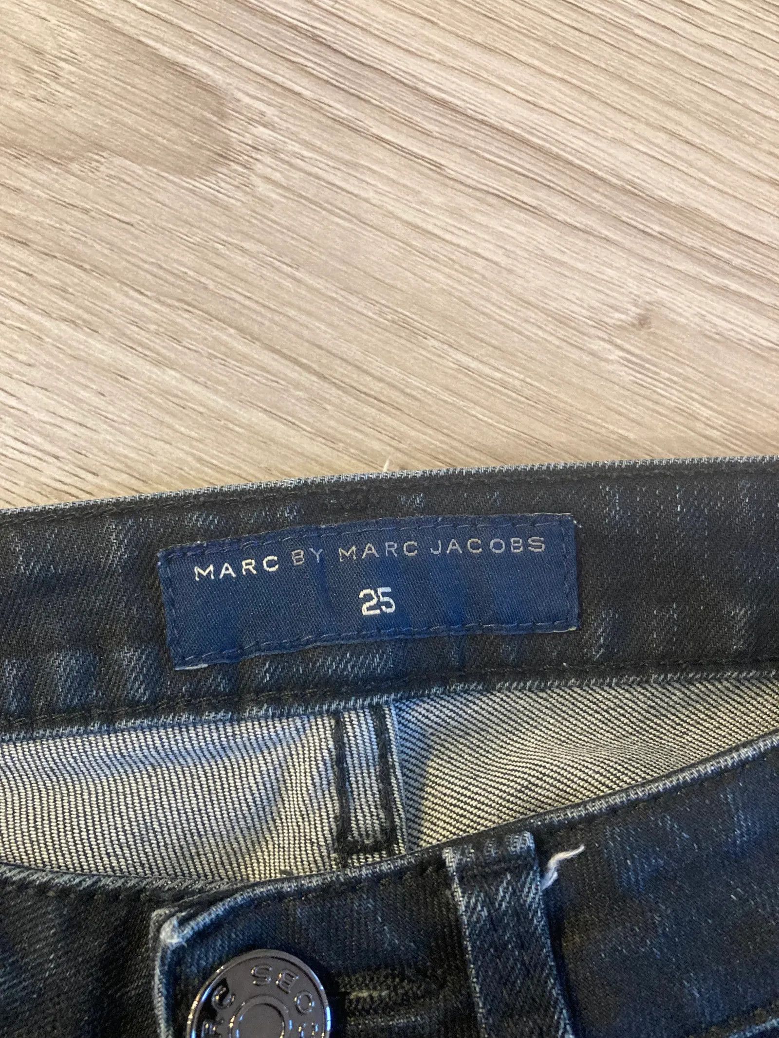 Marc Jacobs Marc Jacobs Marc by Marc Jacobs Jeans Size 25" / US 0 / IT 36 - 2 Thumbnail
