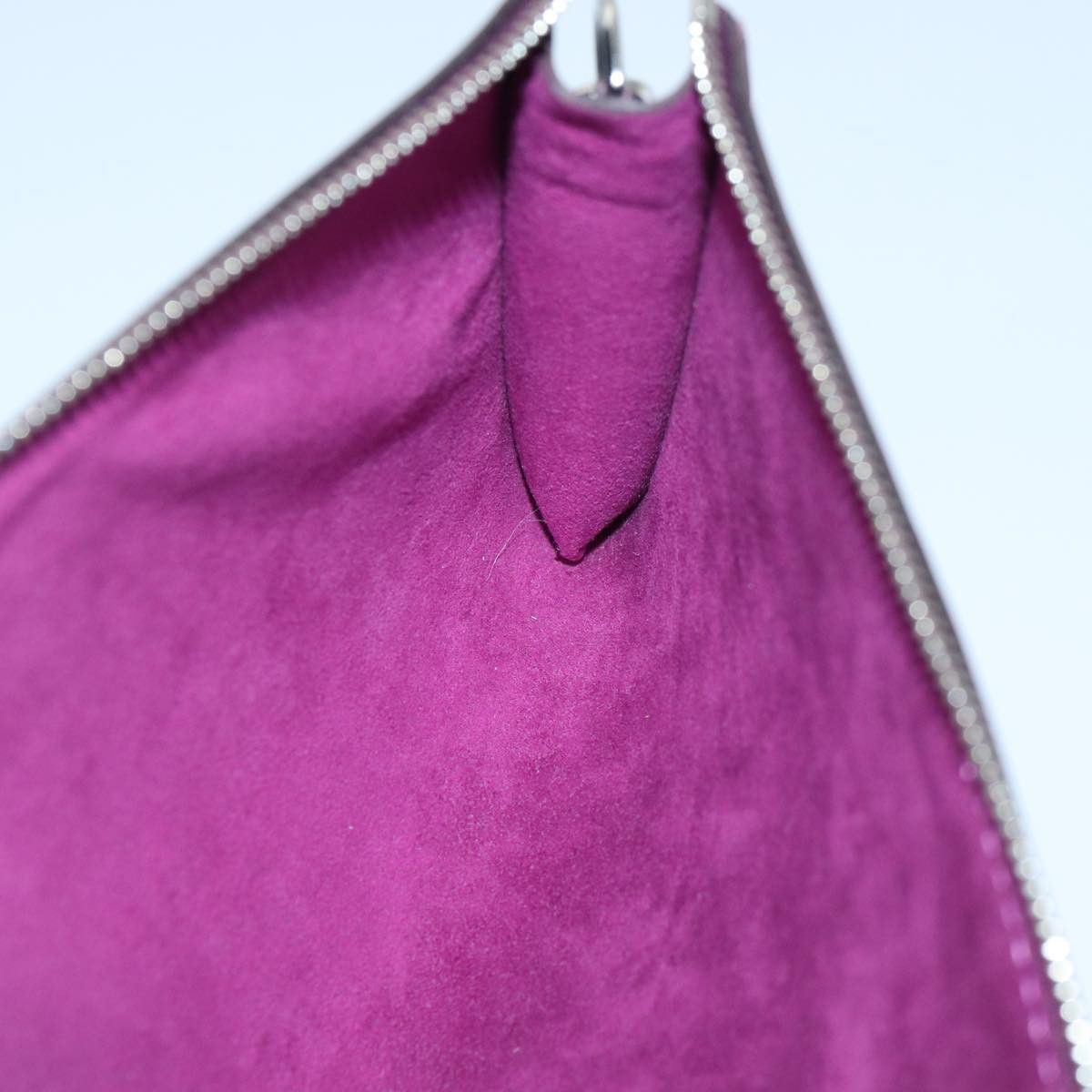 Louis Vuitton Pochette Accessoire Purple Leather Clutch Bag (Pre-Owned) Size ONE SIZE - 20 Thumbnail